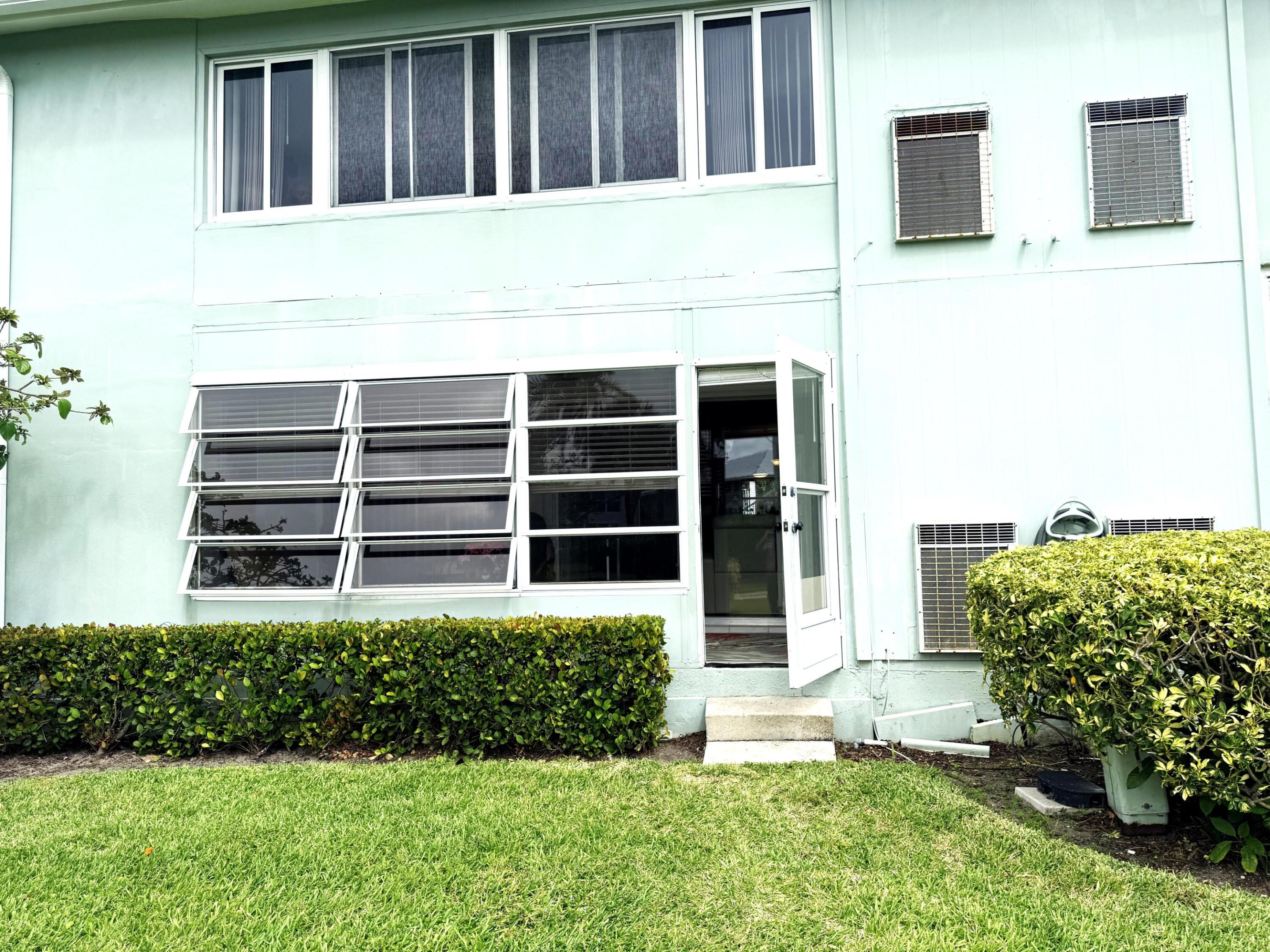 5540 N Ocean #110, Ocean Ridge FL 33435