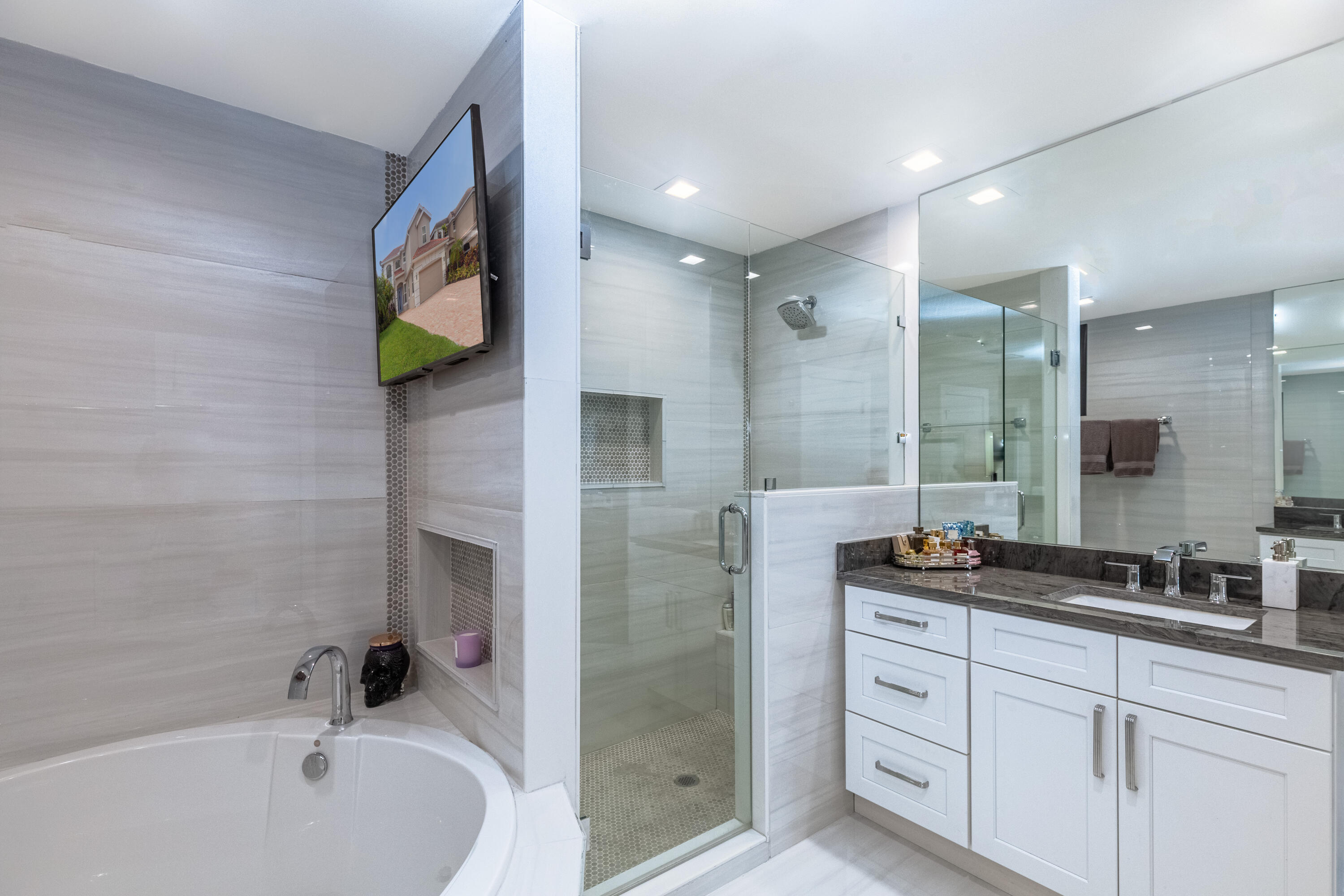 8216 Heritage Club, West Palm Beach FL 33412