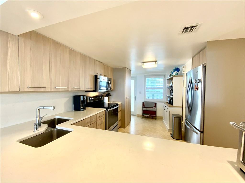 2000 S Ocean #808, Fort Lauderdale FL 33316