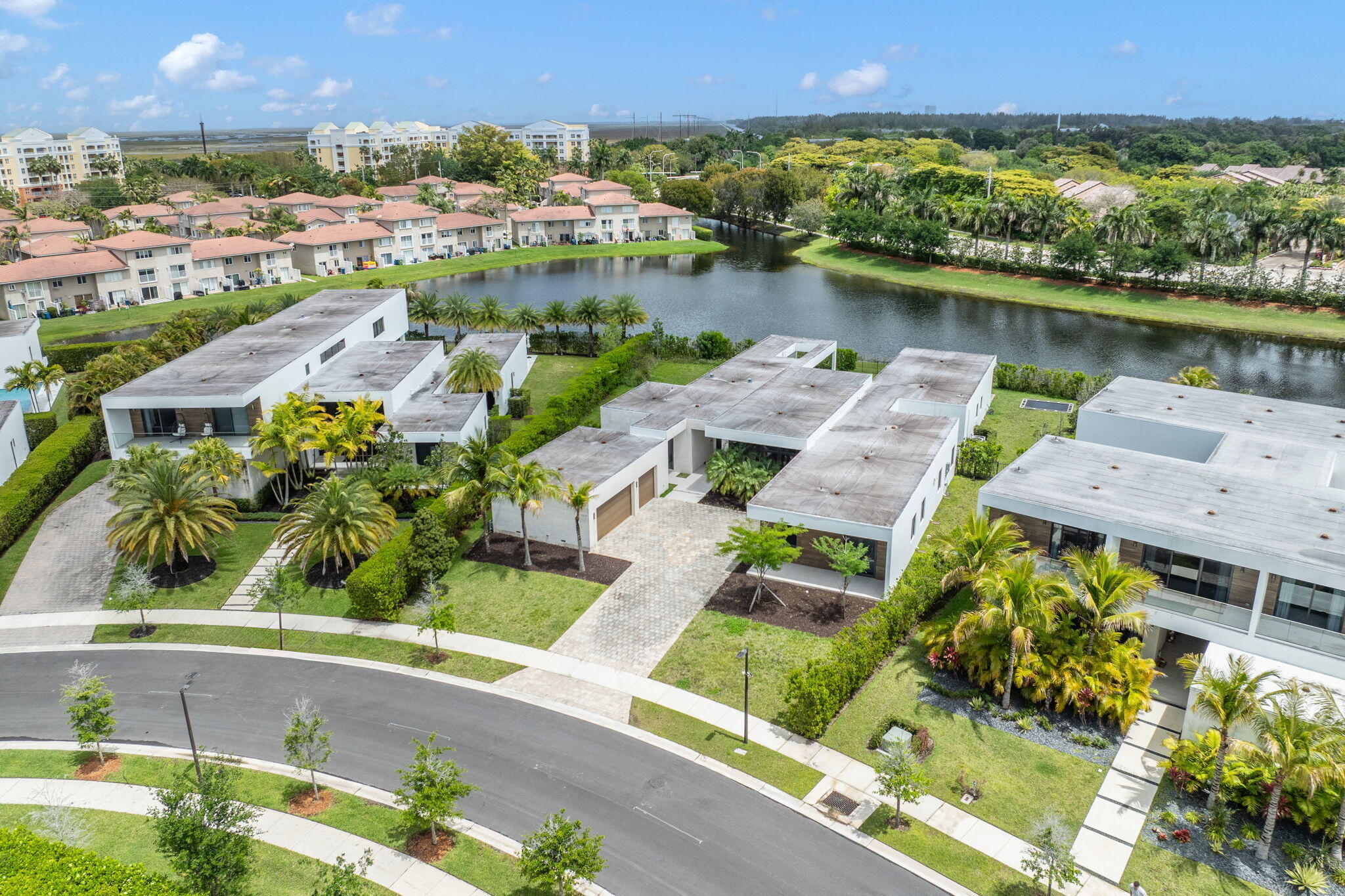 16539 N Botaniko Dr, Weston FL 33326
