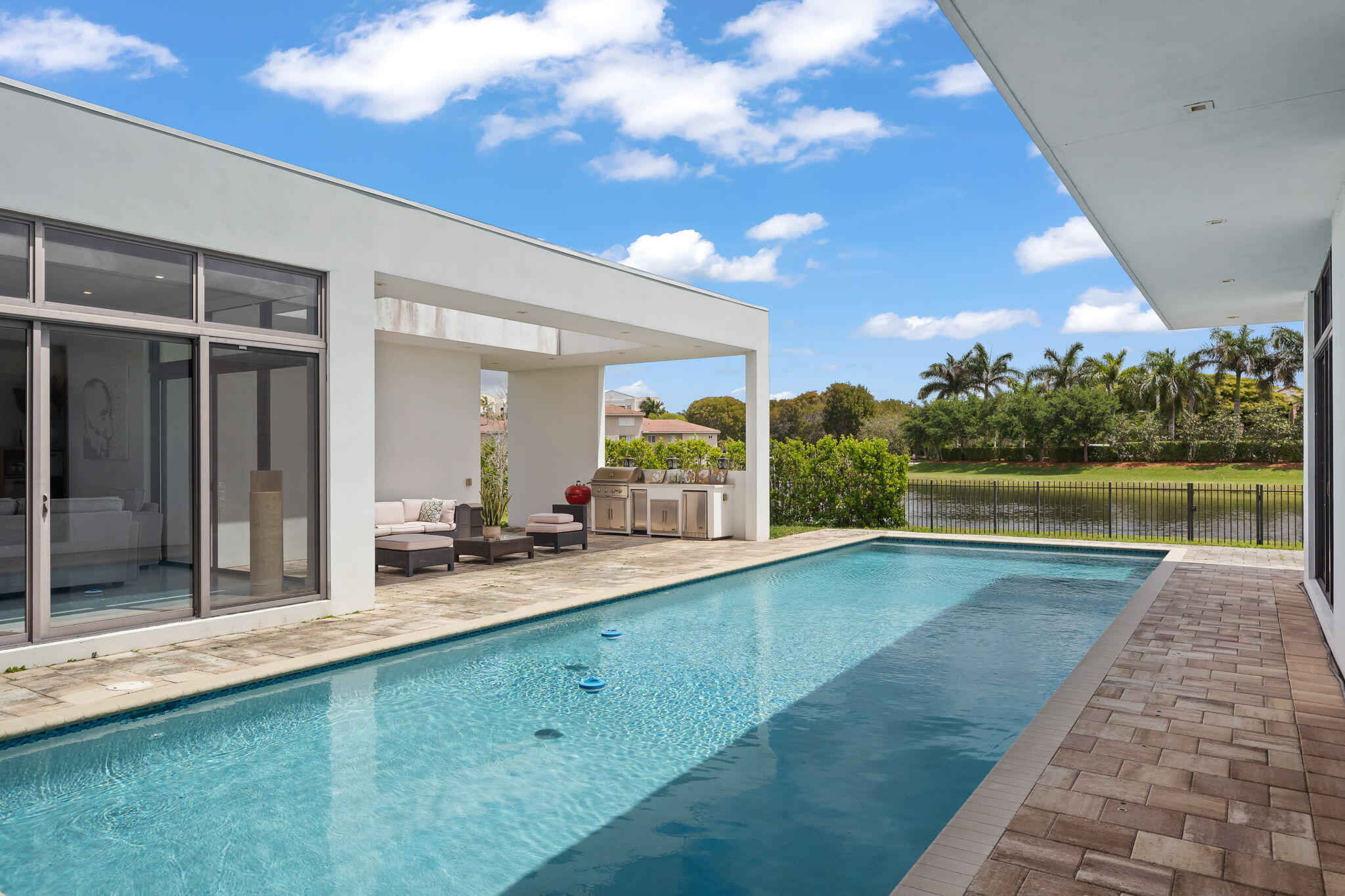 16539 N Botaniko Dr, Weston FL 33326
