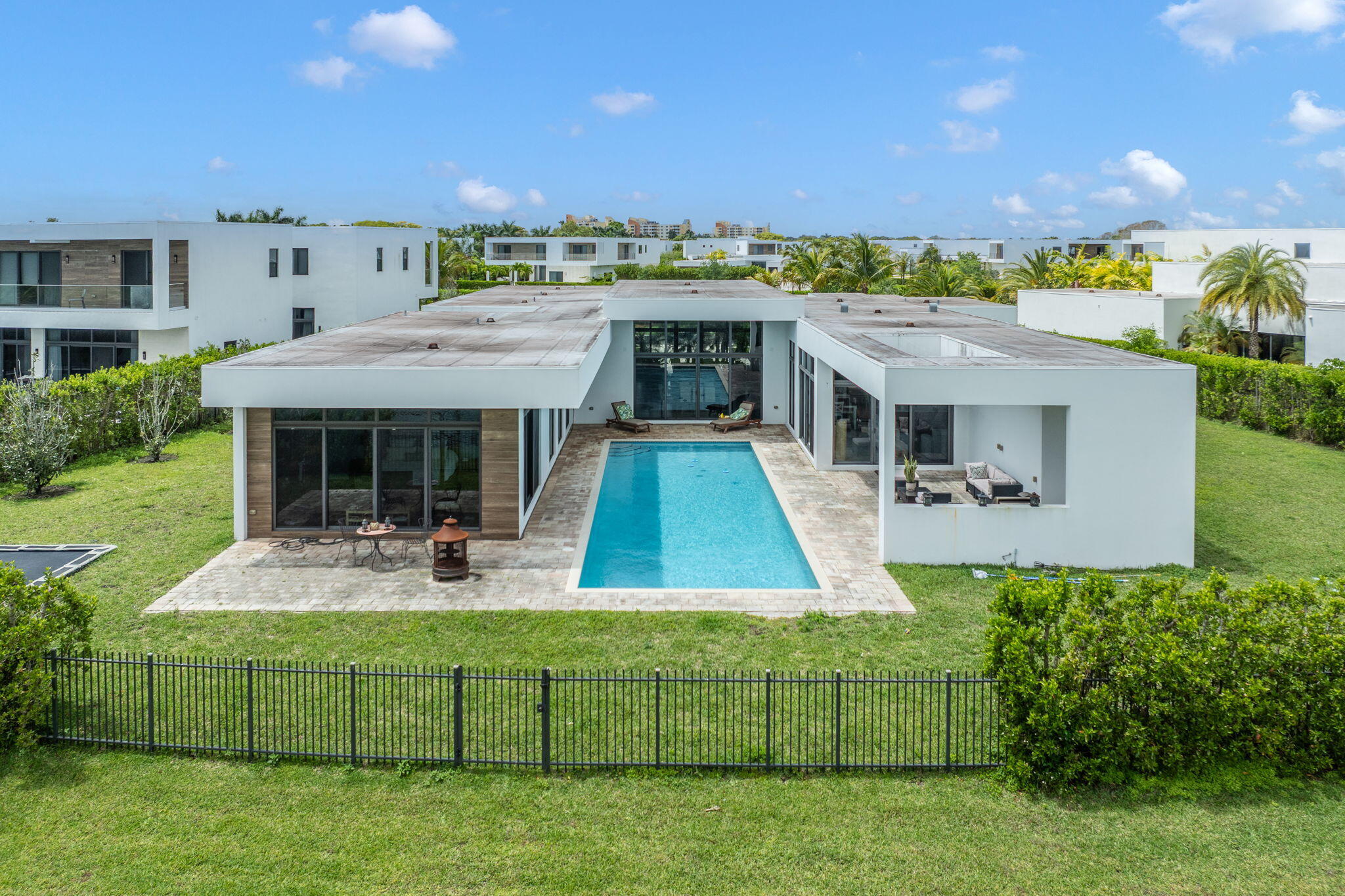 16539 N Botaniko Dr, Weston FL 33326