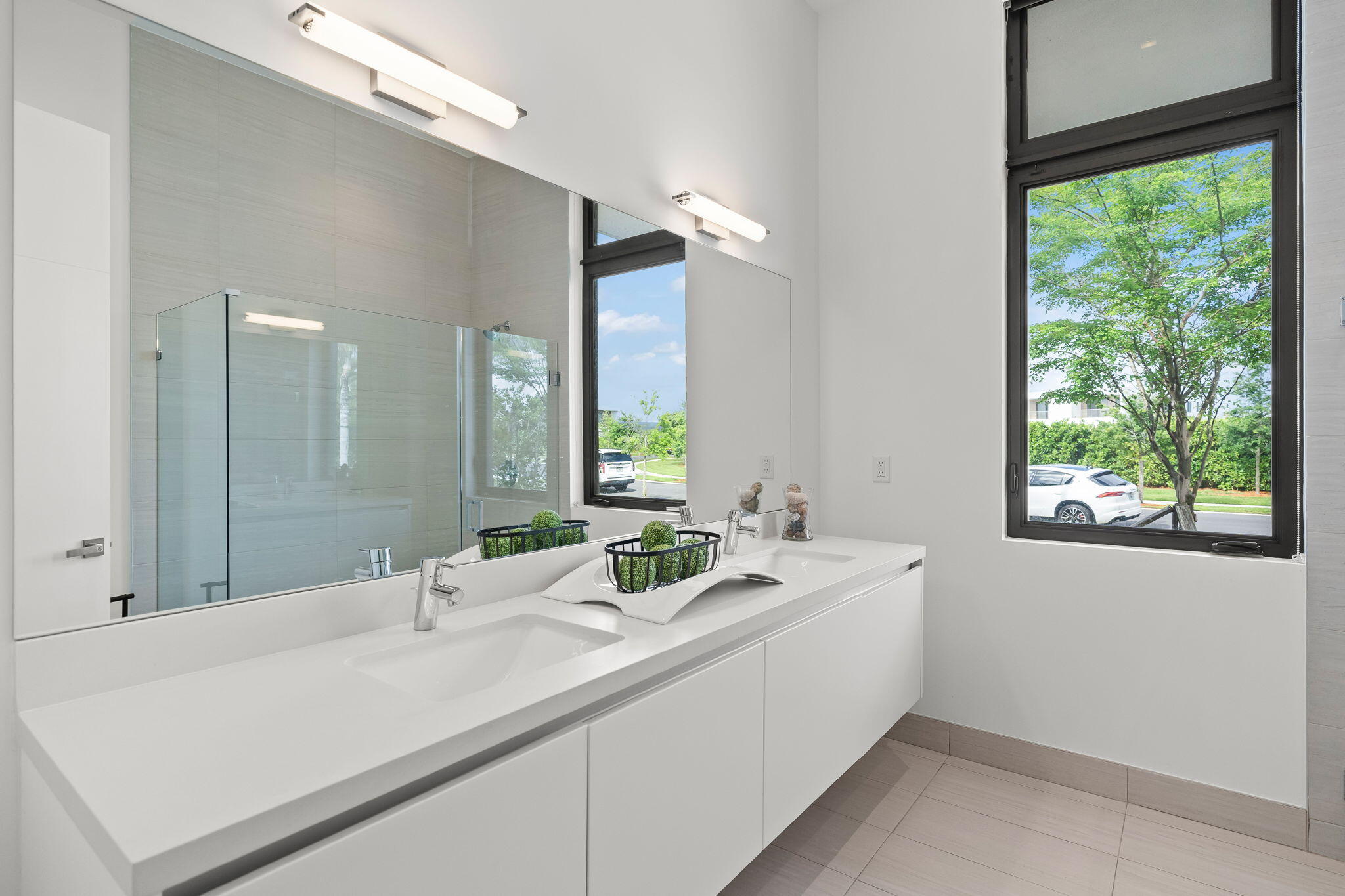 16539 N Botaniko Dr, Weston FL 33326