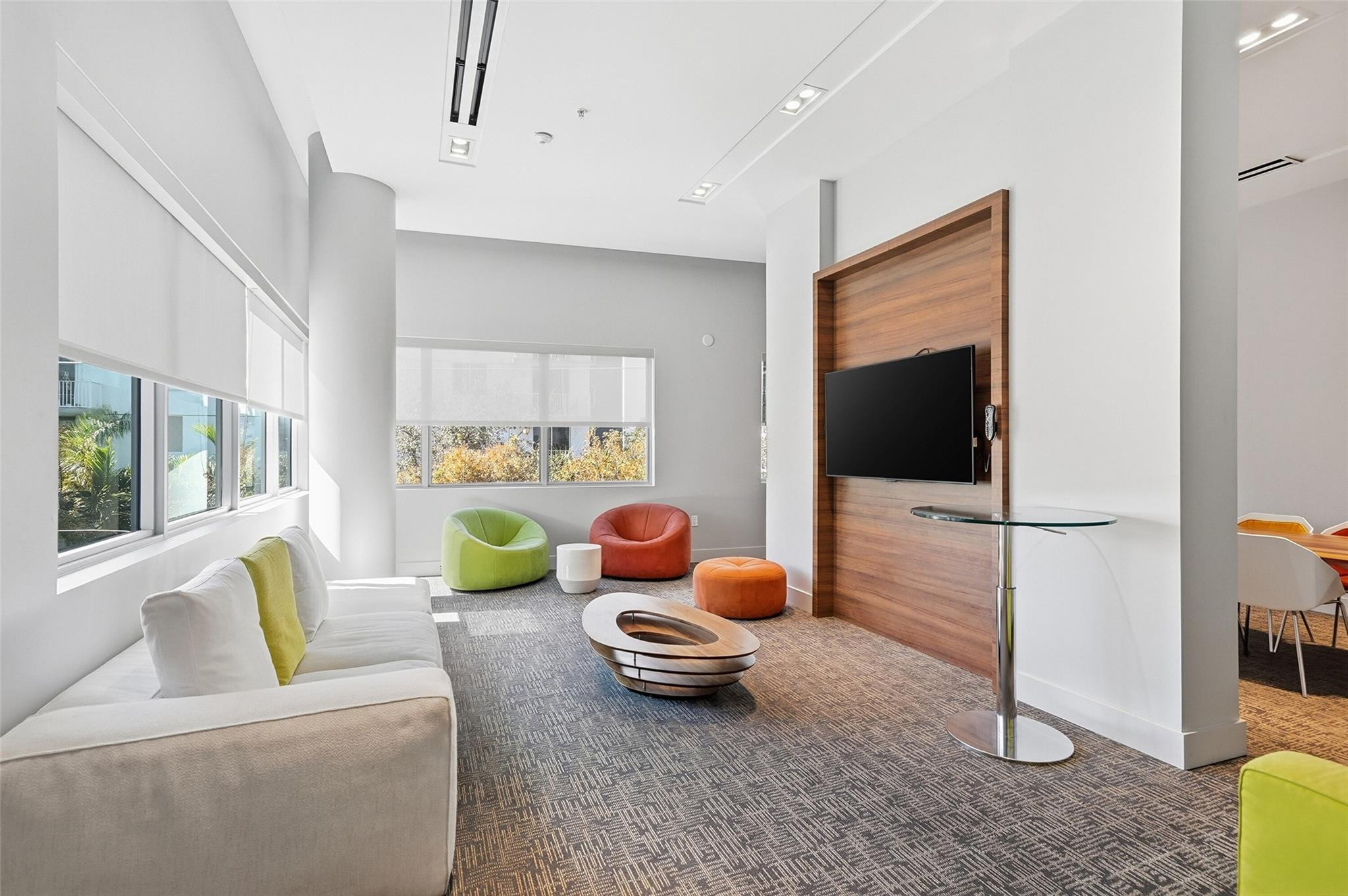 1600 SW 1st #510, Miami FL 33129