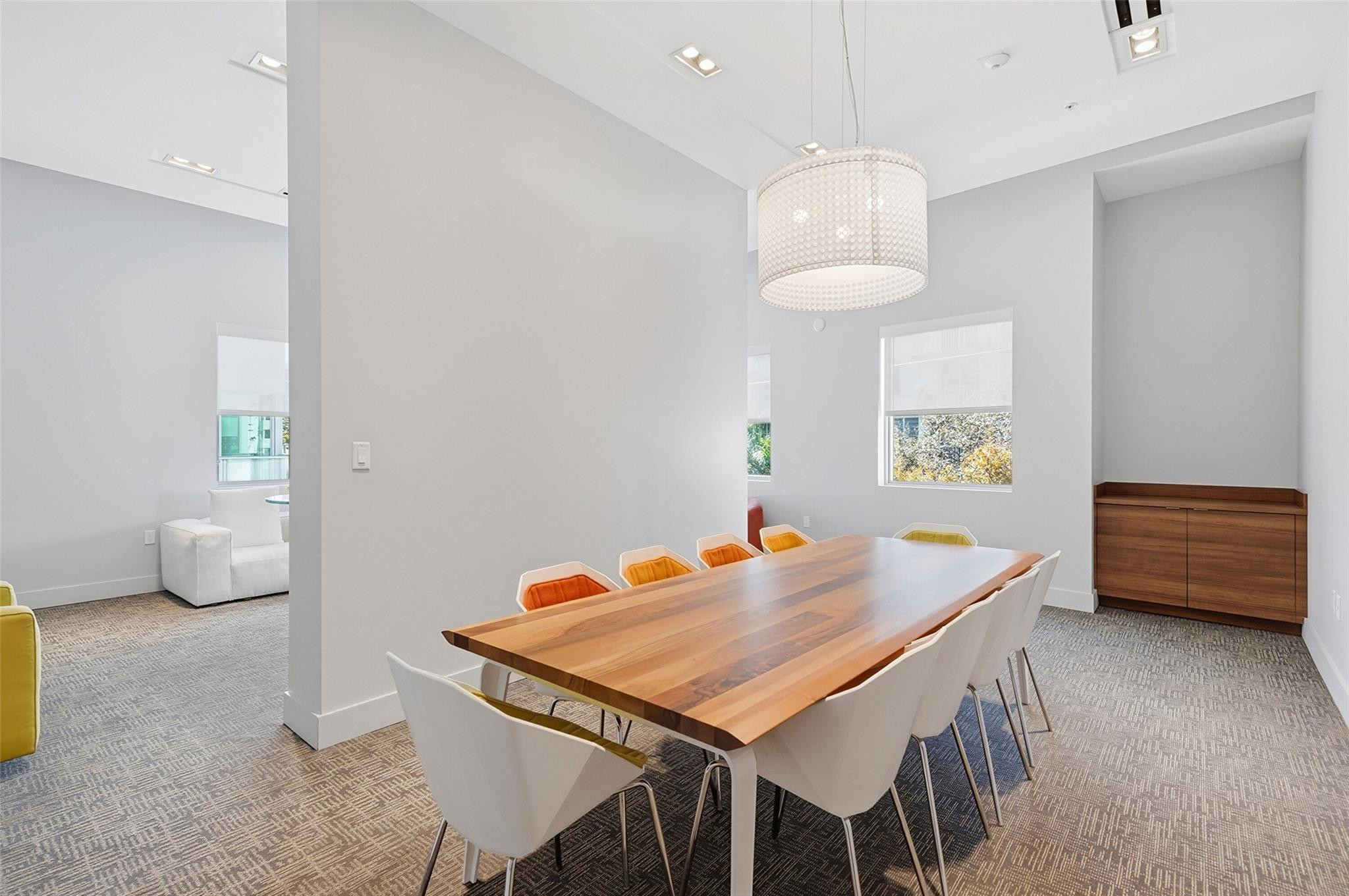1600 SW 1st #510, Miami FL 33129