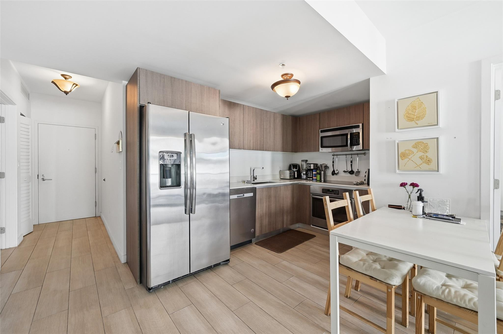 1600 SW 1st #510, Miami FL 33129