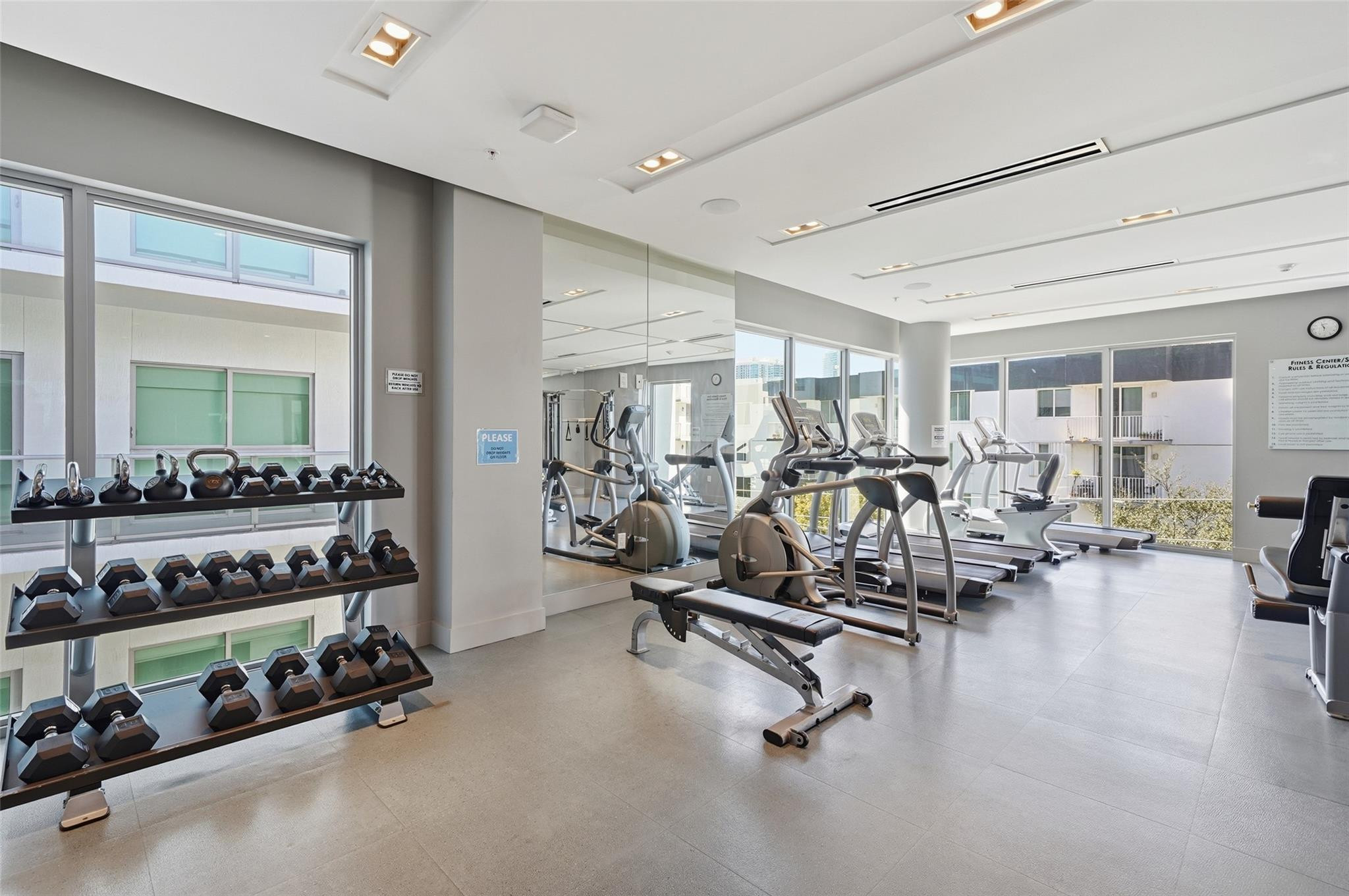 1600 SW 1st #510, Miami FL 33129