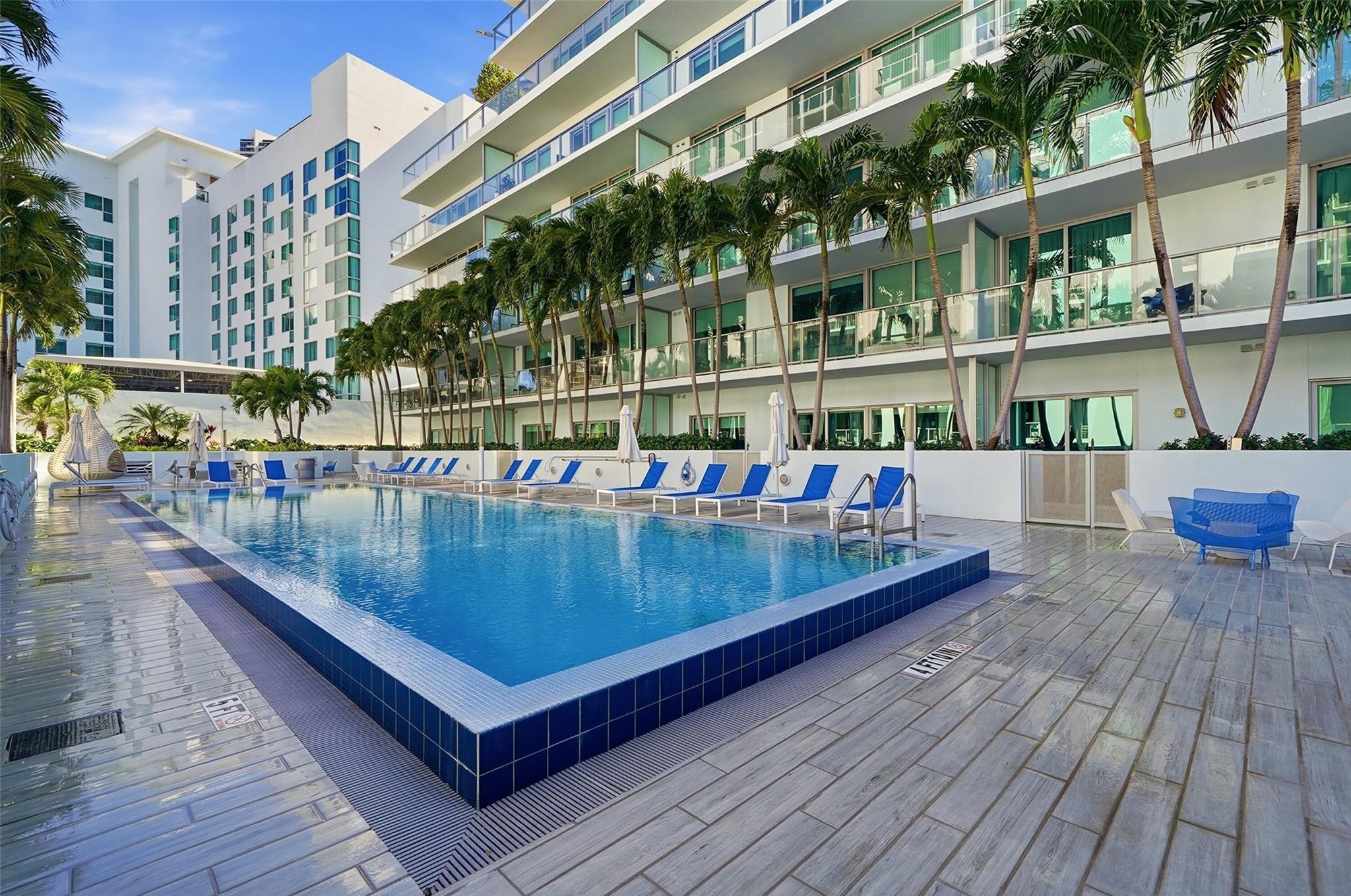 1600 SW 1st #510, Miami FL 33129