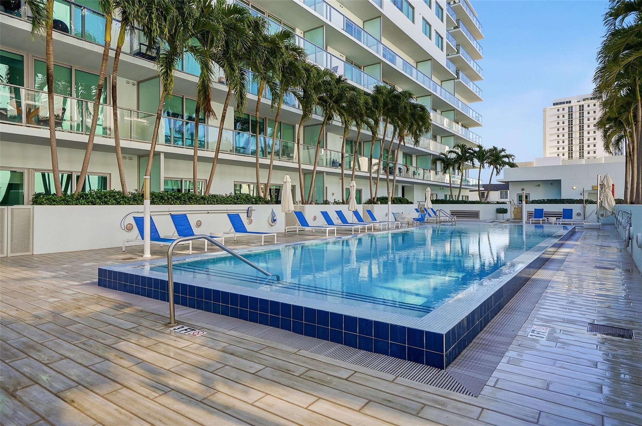 1600 SW 1st #510, Miami FL 33129