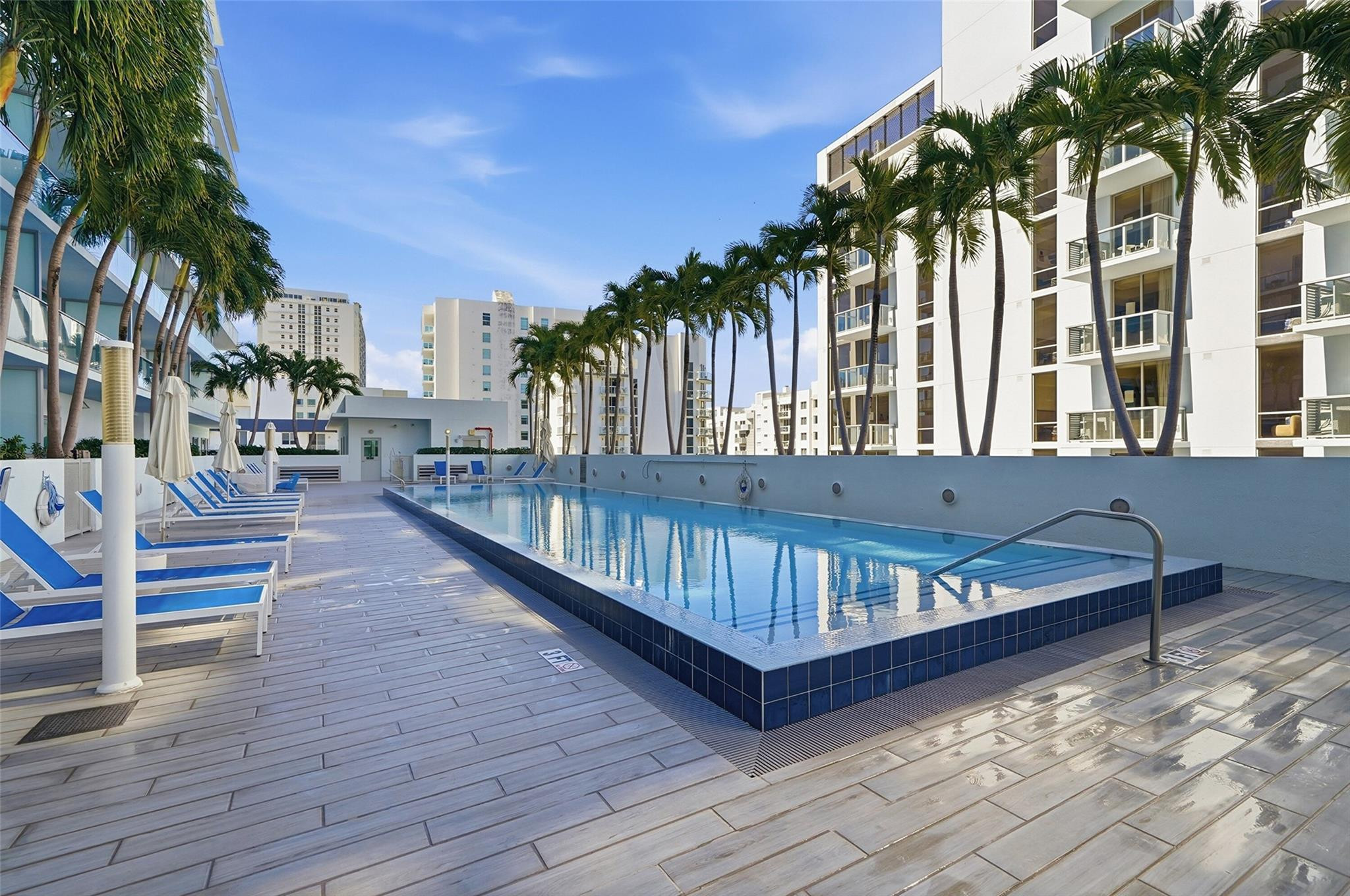 1600 SW 1st #510, Miami FL 33129