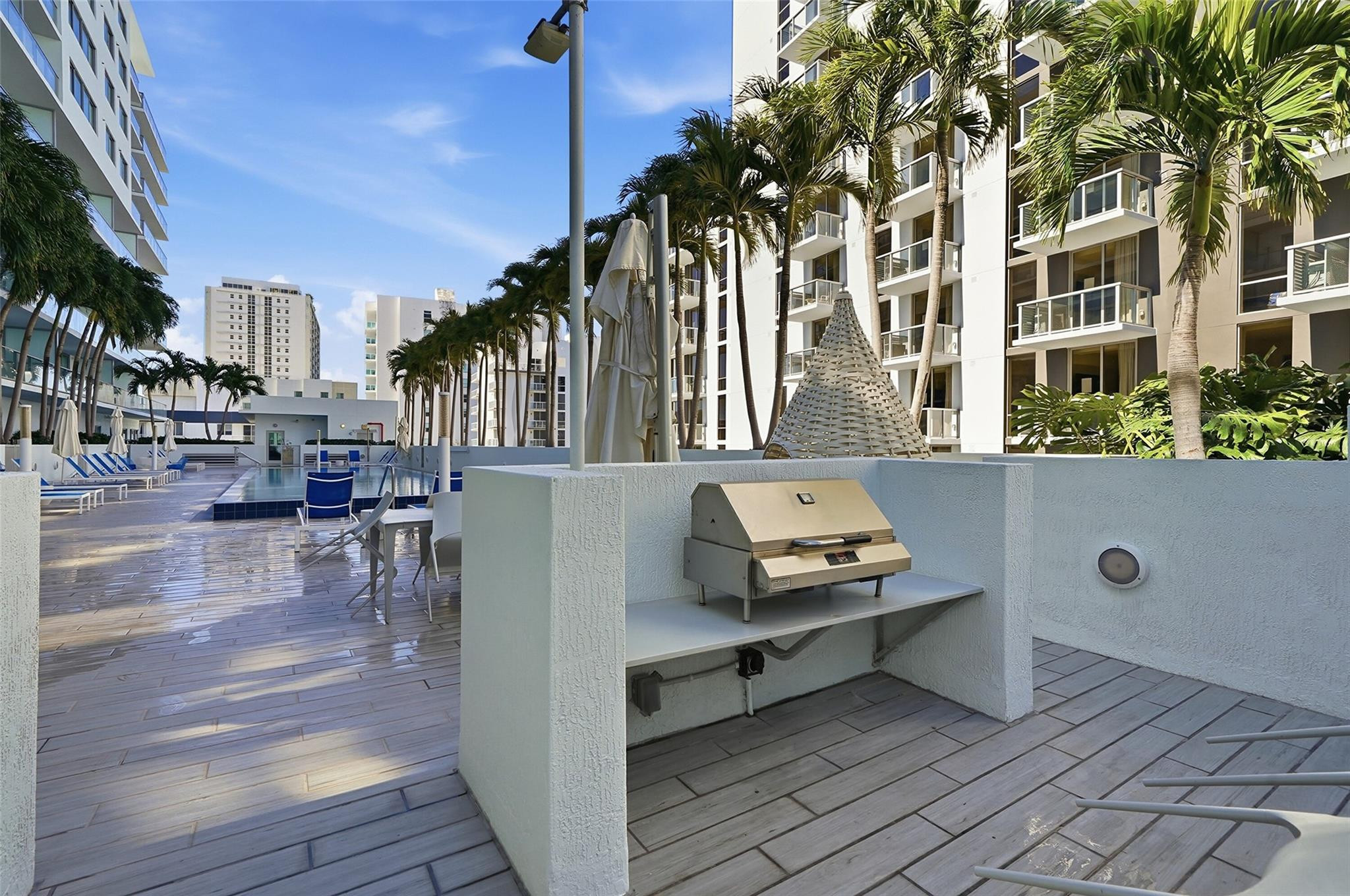 1600 SW 1st #510, Miami FL 33129