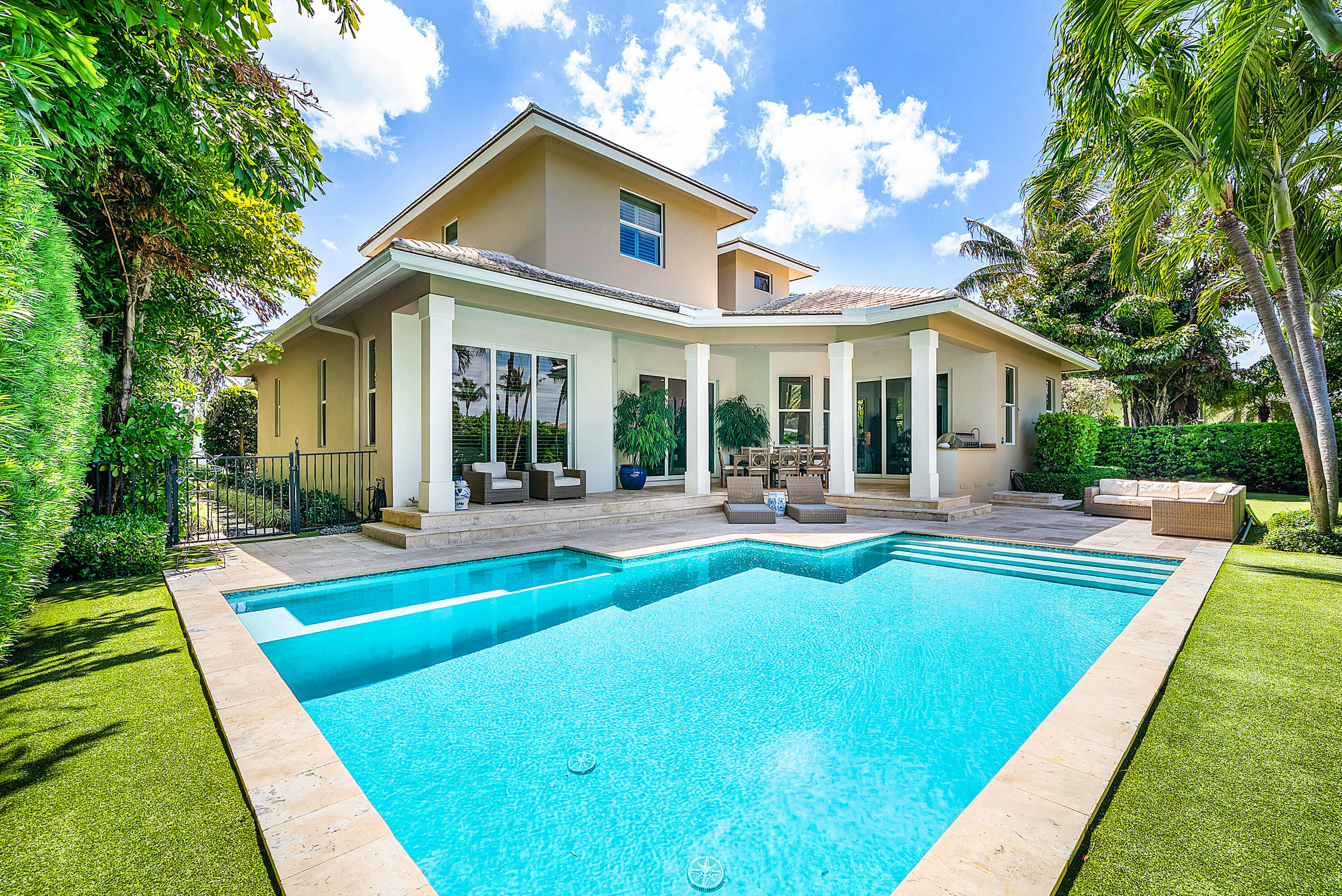 33 Spanish River, Ocean Ridge FL 33435