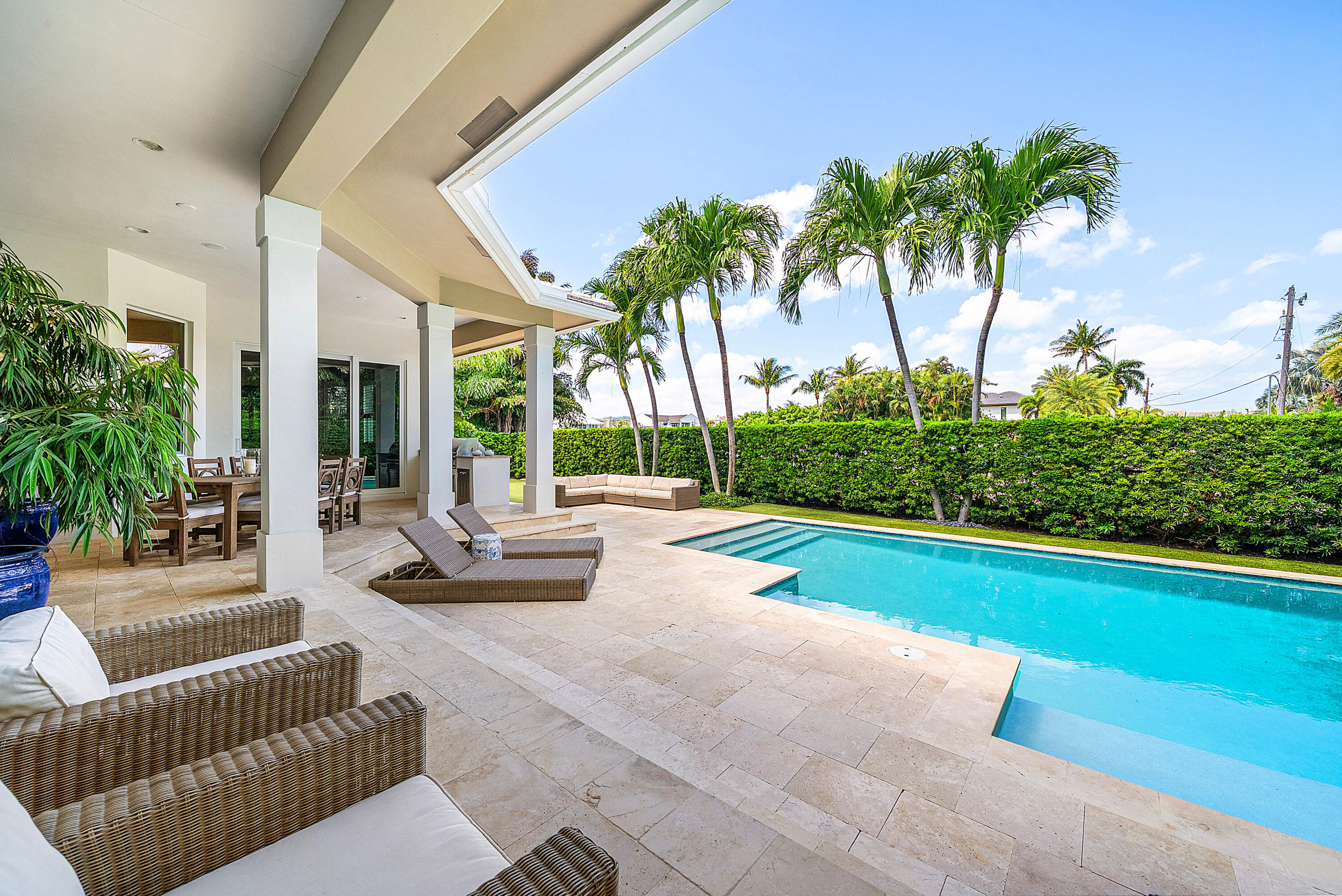 33 Spanish River, Ocean Ridge FL 33435