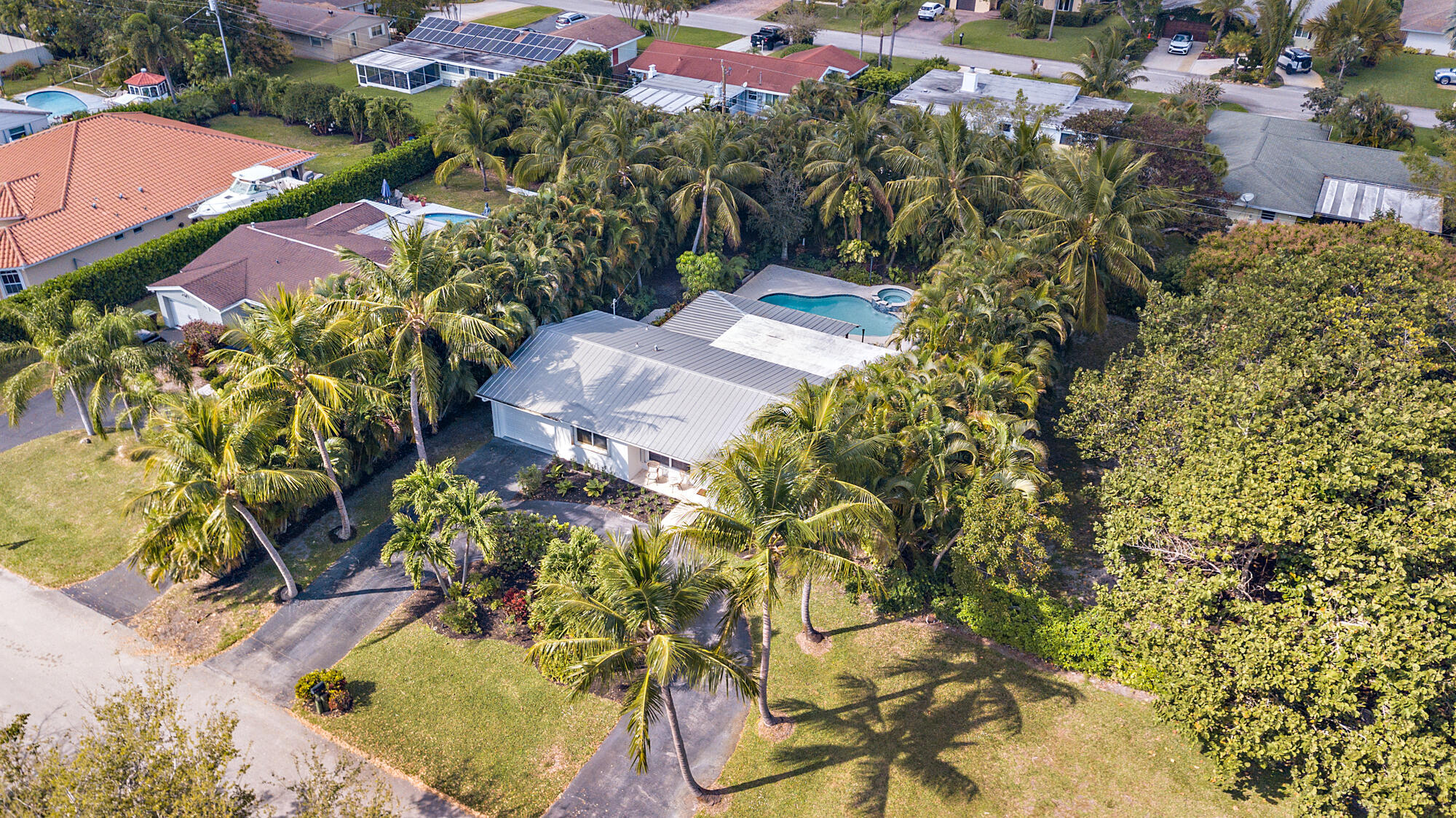 1711 Gregory, Lake Clarke Shores FL 33406