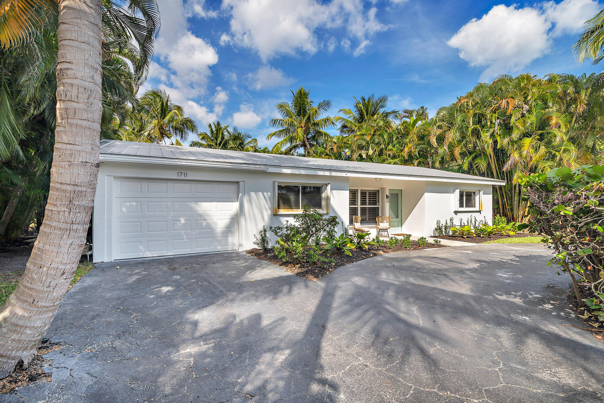 1711 Gregory, Lake Clarke Shores FL 33406