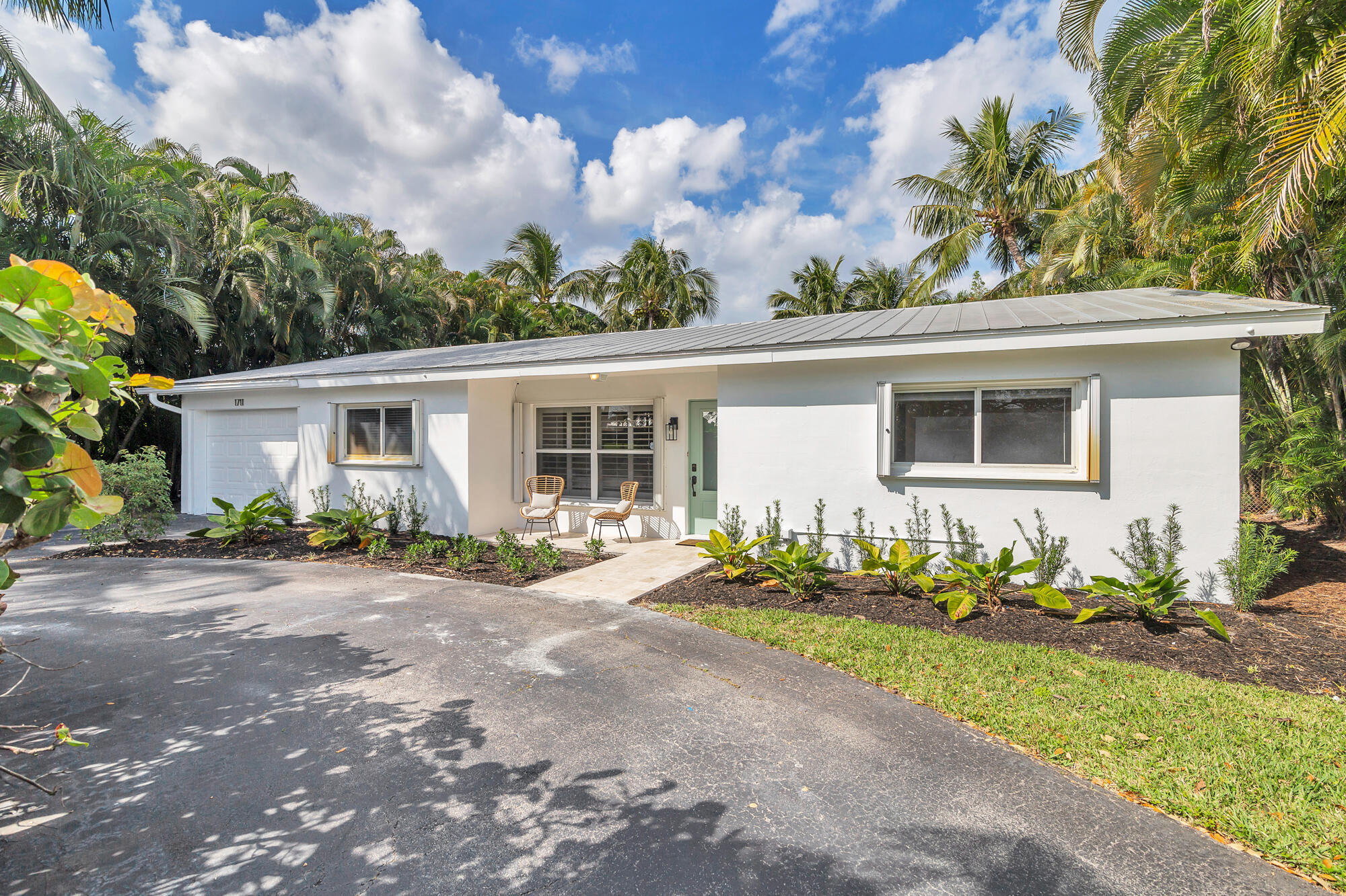 1711 Gregory, Lake Clarke Shores FL 33406