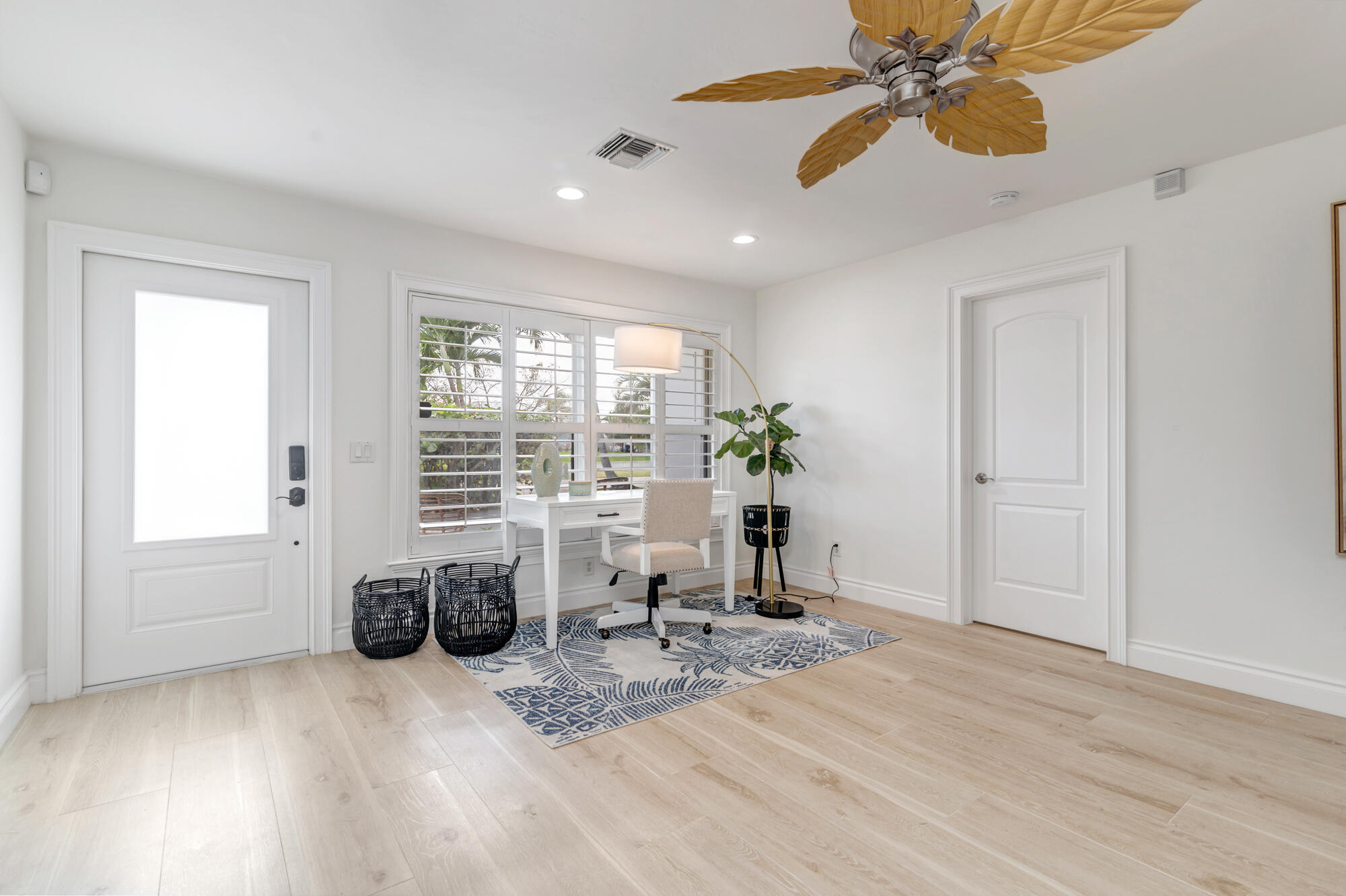 1711 Gregory, Lake Clarke Shores FL 33406