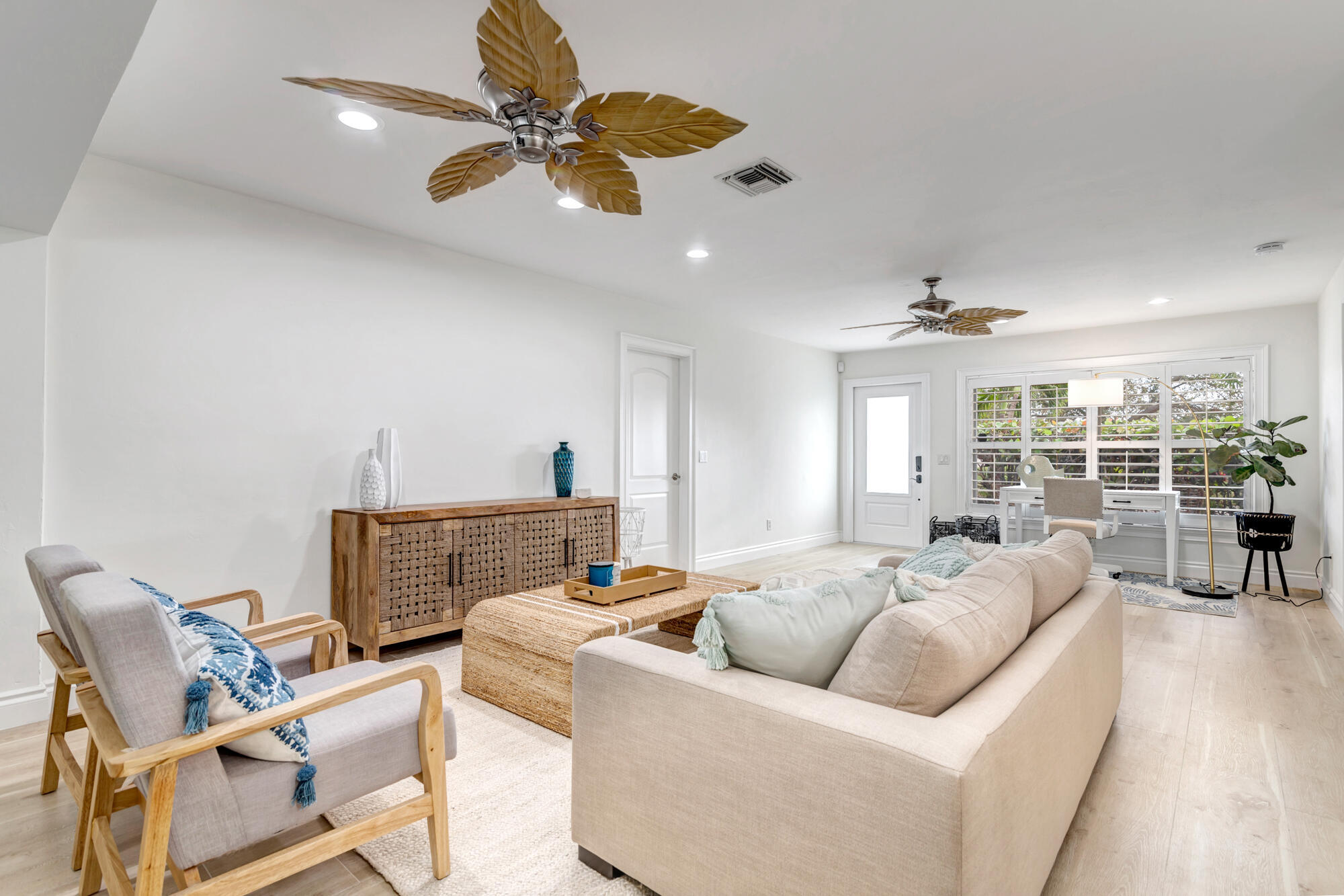 1711 Gregory, Lake Clarke Shores FL 33406