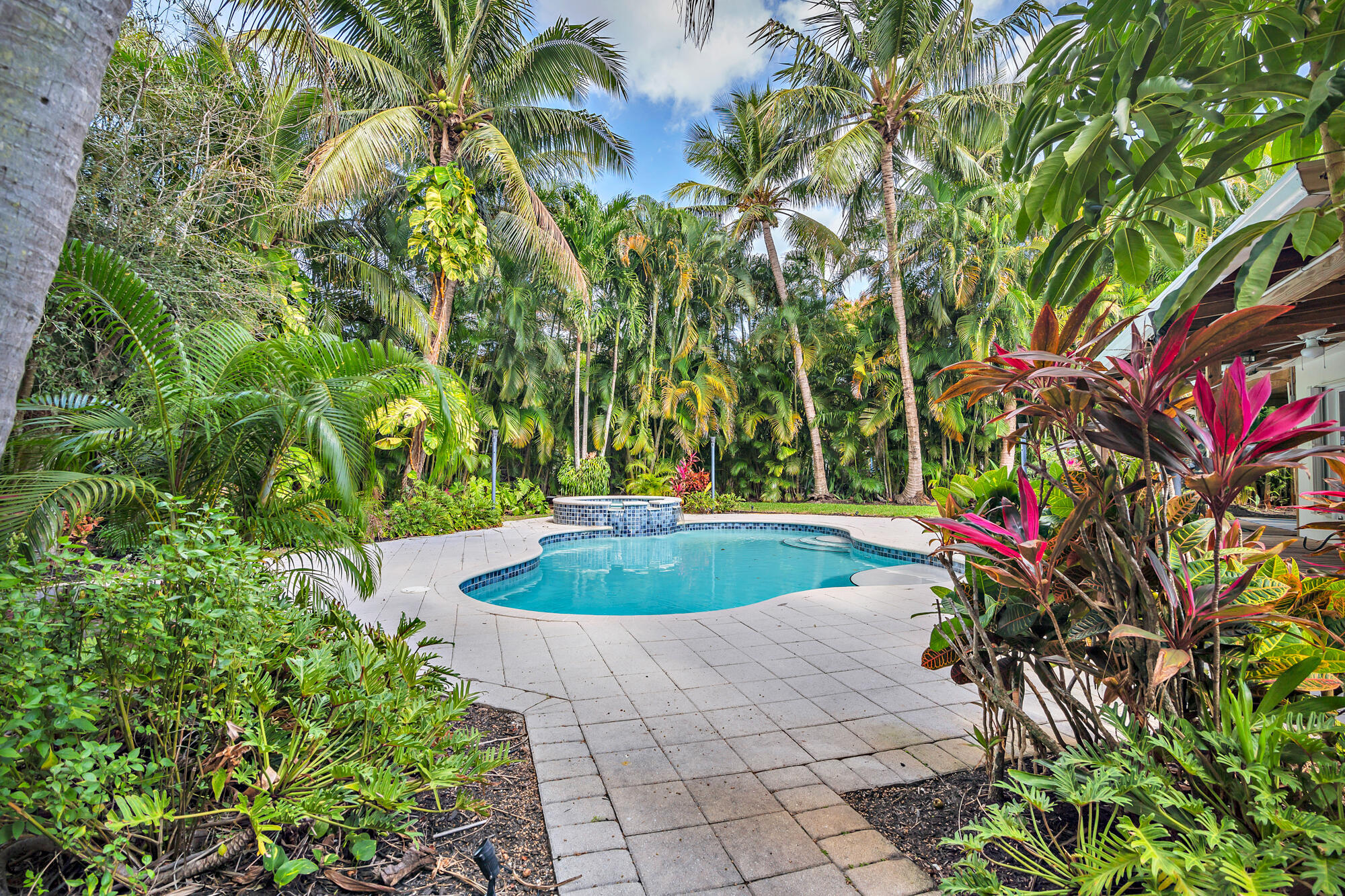 1711 Gregory, Lake Clarke Shores FL 33406