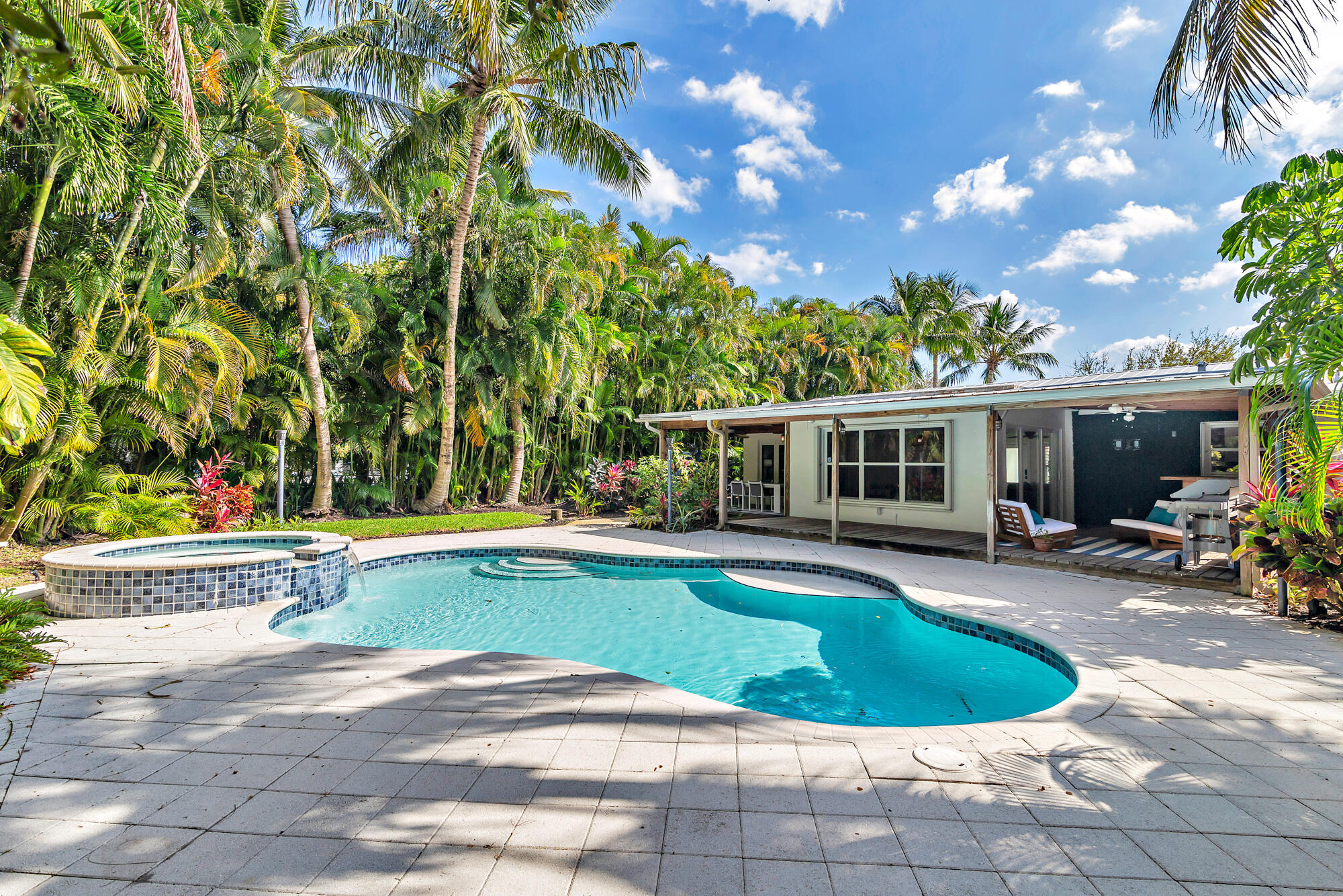 1711 Gregory, Lake Clarke Shores FL 33406