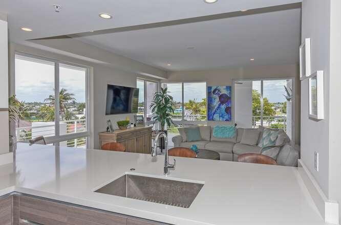 51 SE 19th #401, Deerfield Beach FL 33441