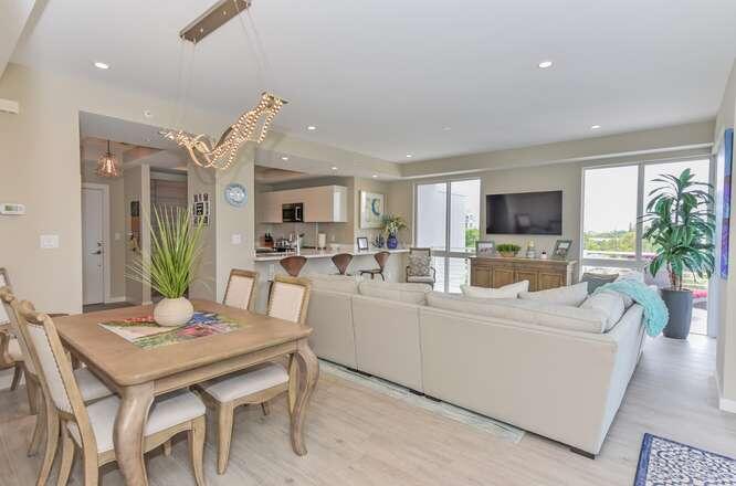51 SE 19th #401, Deerfield Beach FL 33441