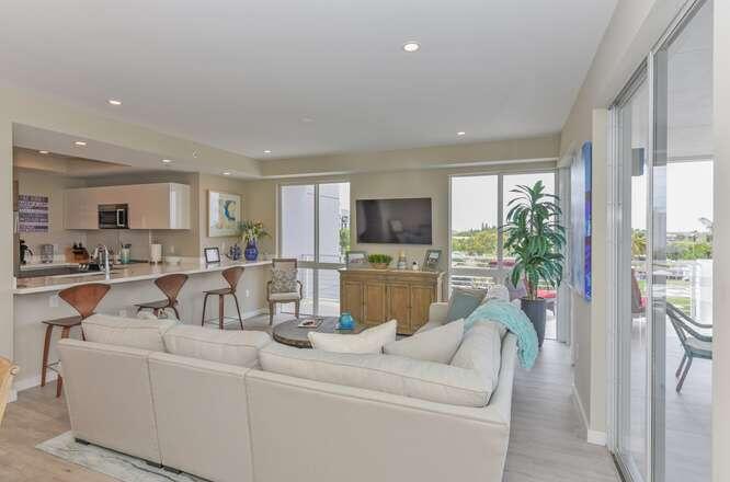 51 SE 19th #401, Deerfield Beach FL 33441
