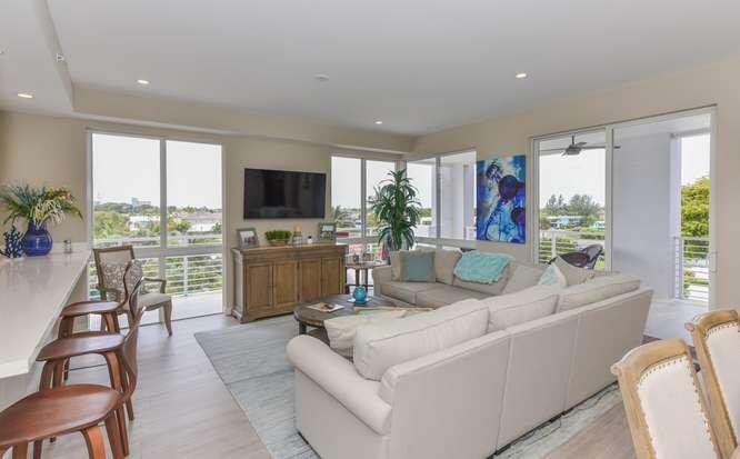 51 SE 19th #401, Deerfield Beach FL 33441
