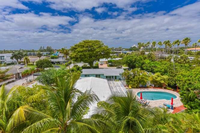 51 SE 19th #401, Deerfield Beach FL 33441