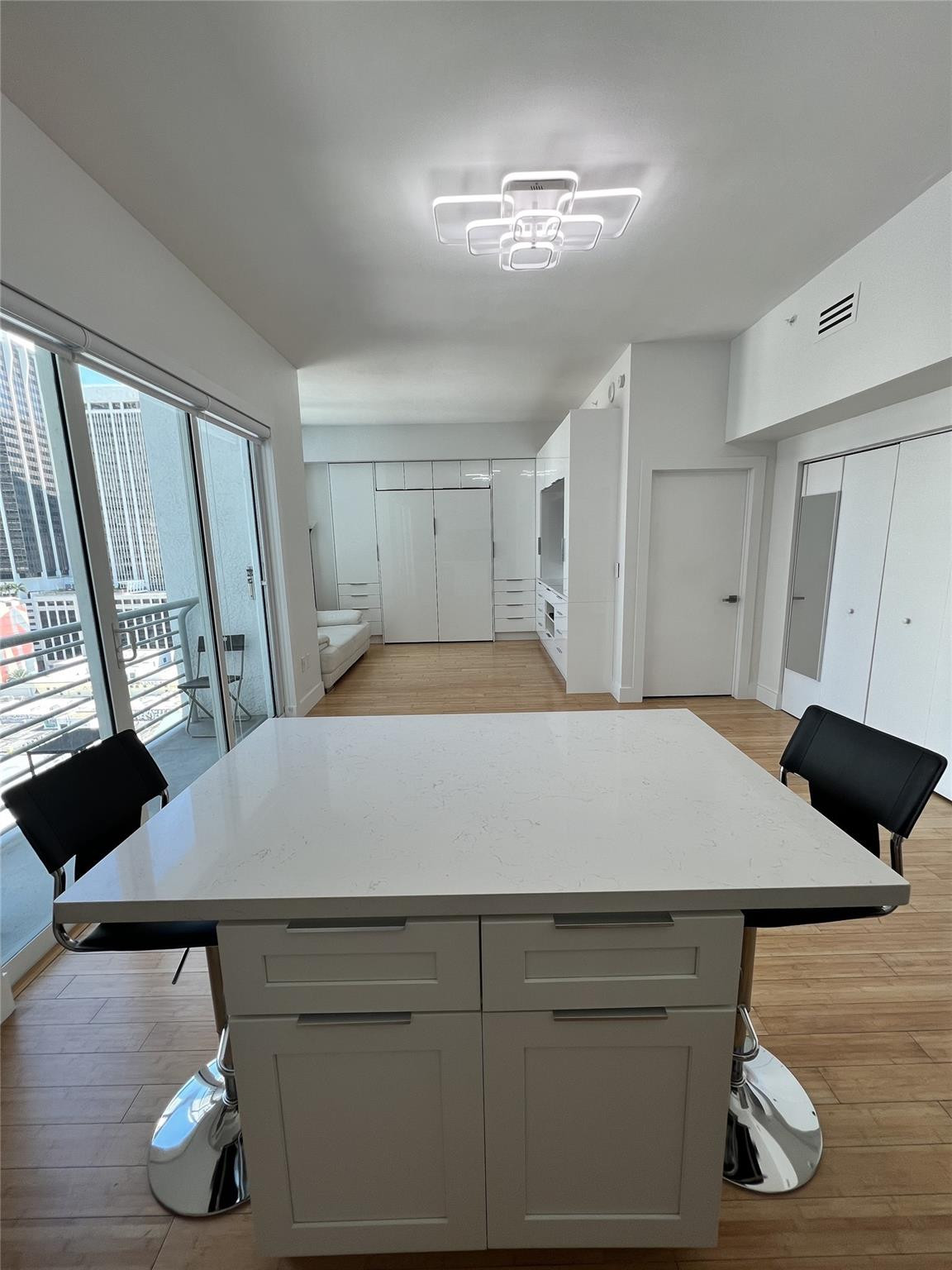 133 NE 2nd, Miami FL 33132