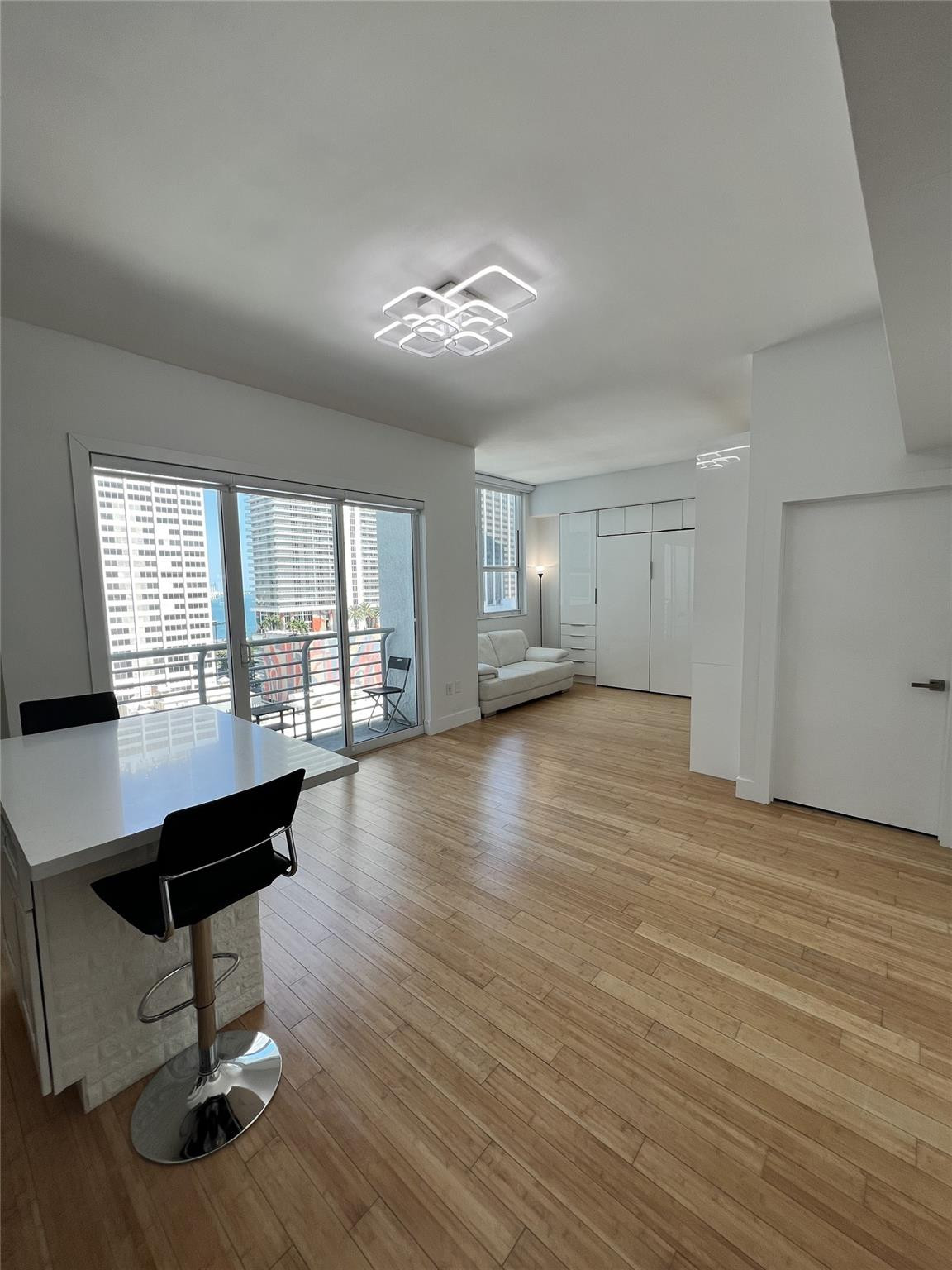 133 NE 2nd, Miami FL 33132