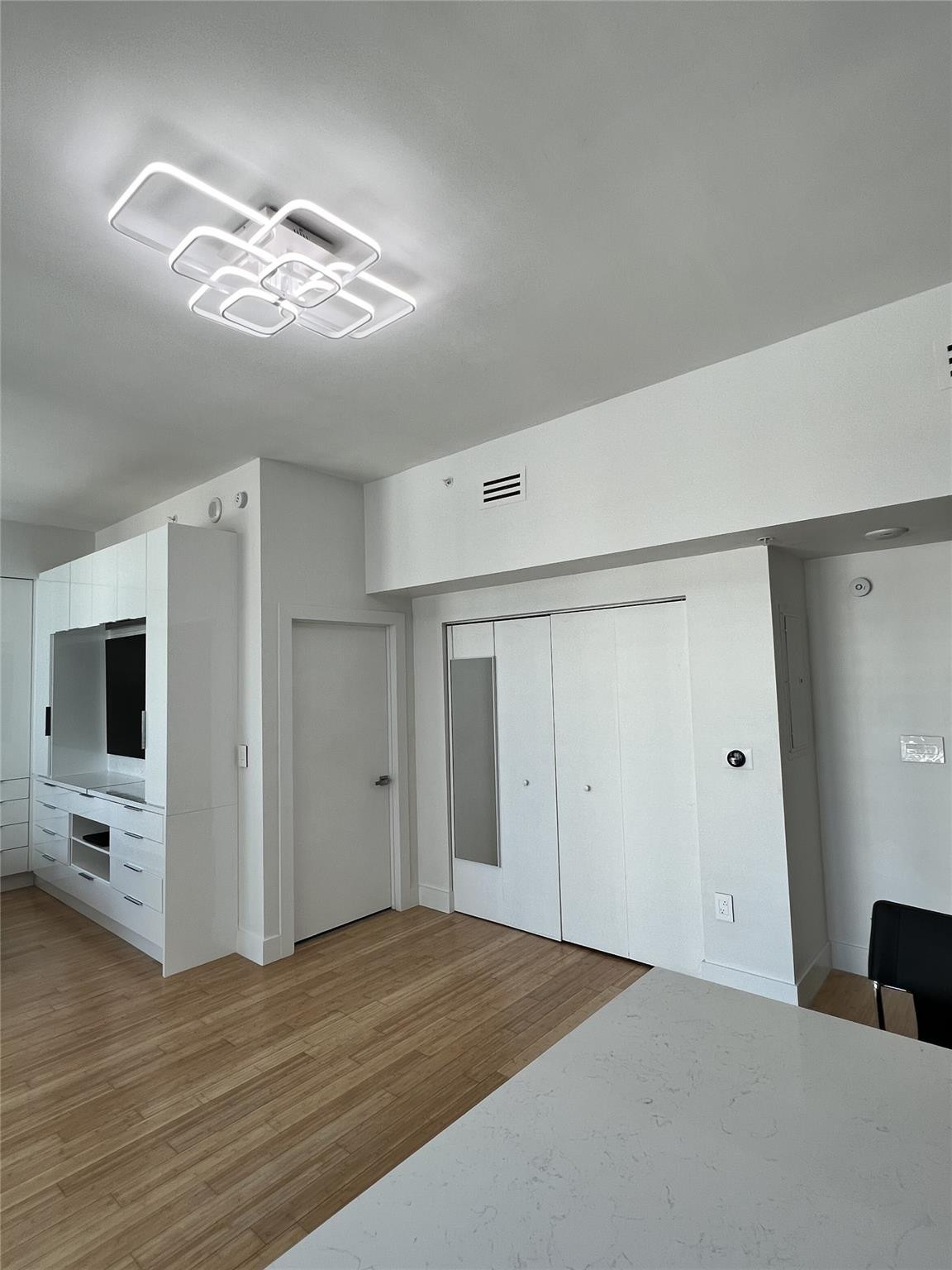 133 NE 2nd, Miami FL 33132