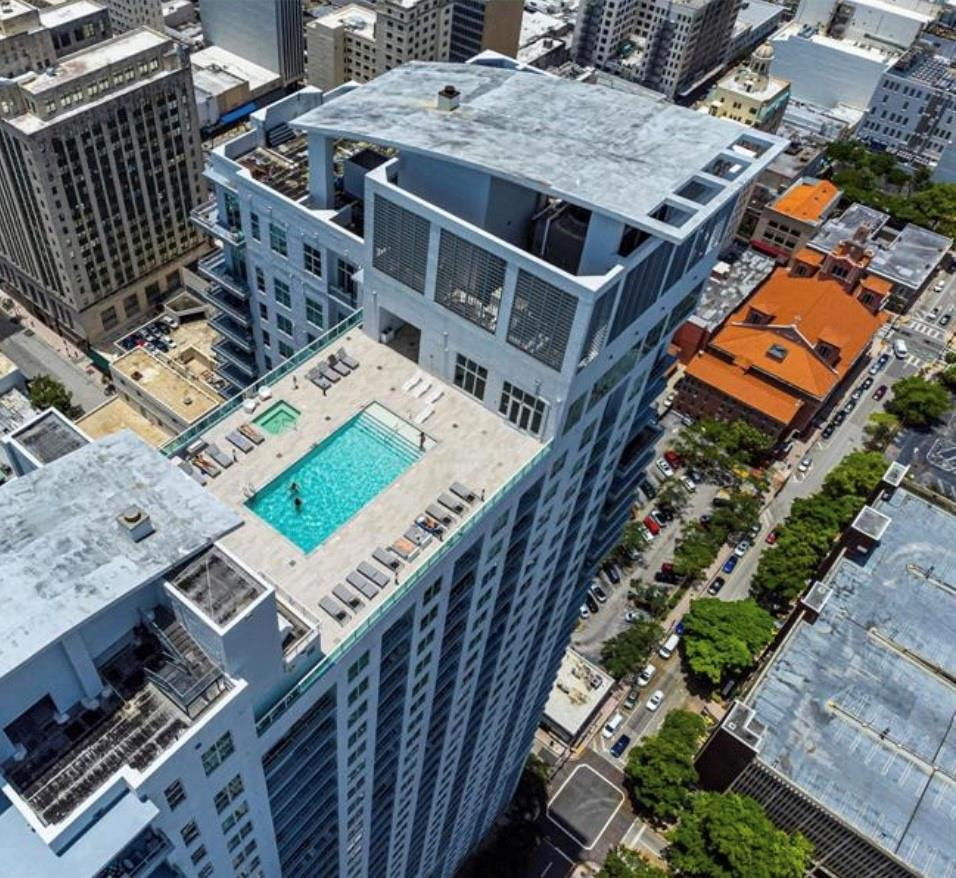 133 NE 2nd, Miami FL 33132