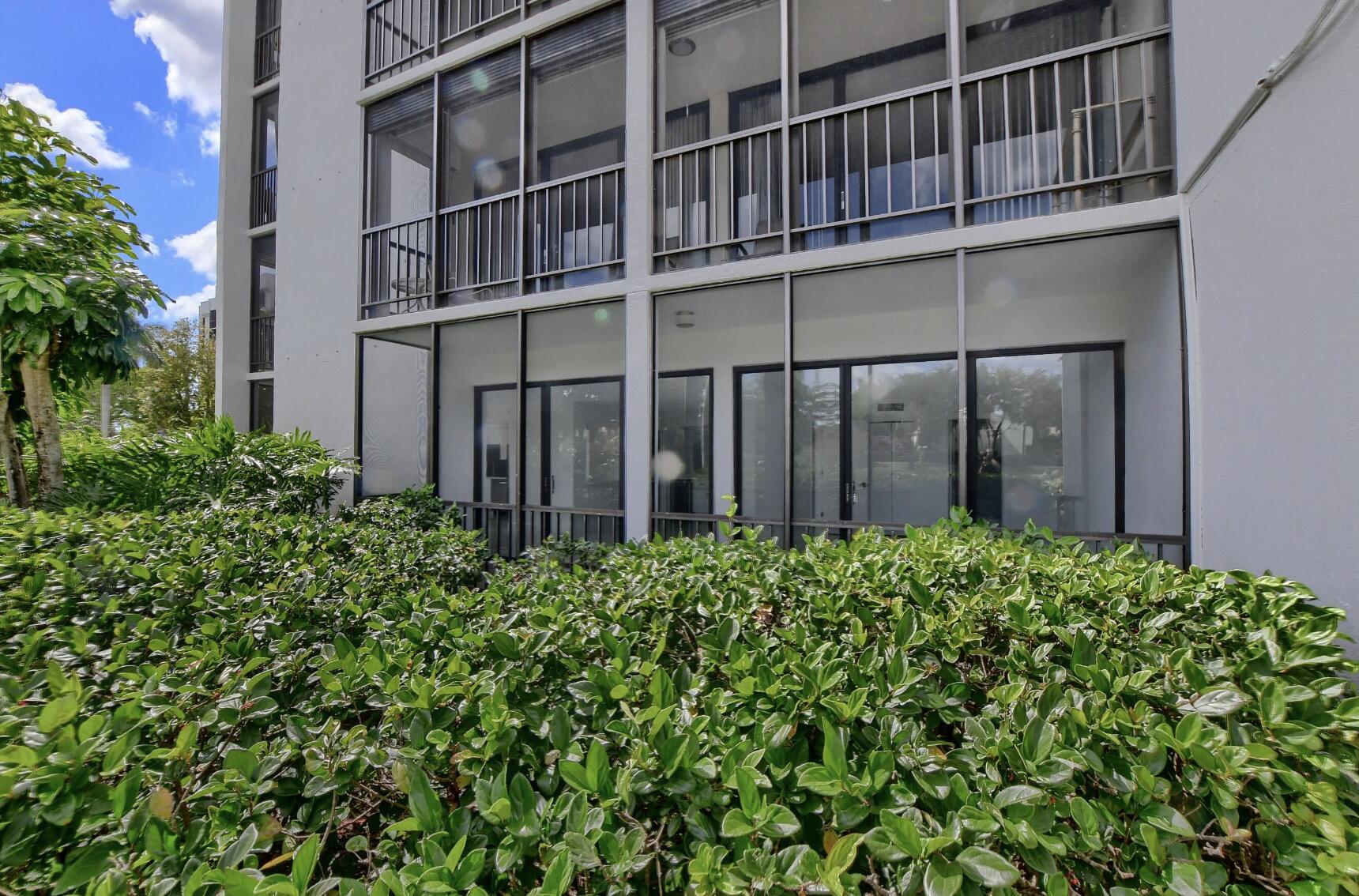 6815 Willow Wood #4012, Boca Raton FL 33434