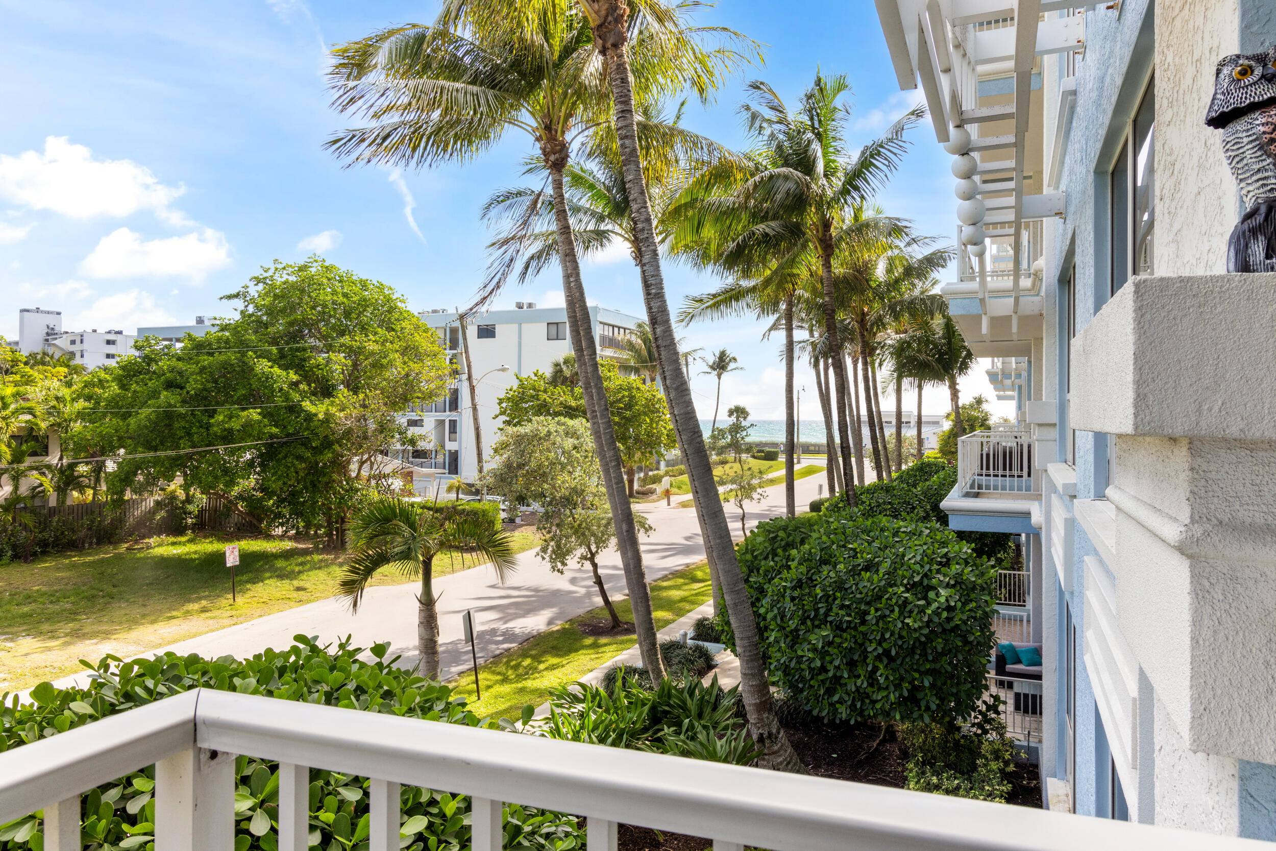 701 SE 21st #201, Deerfield Beach FL 33441