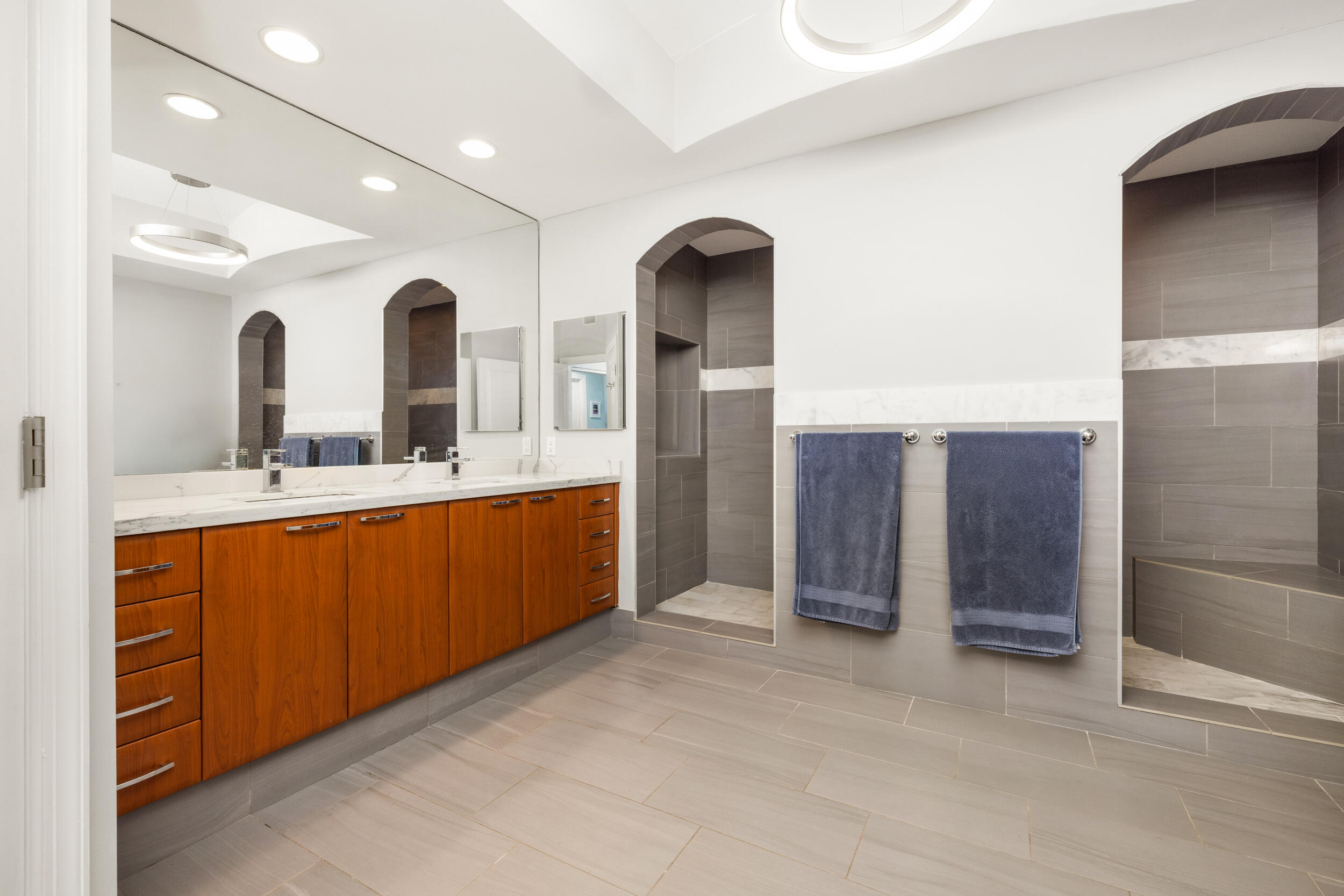 701 SE 21st #201, Deerfield Beach FL 33441