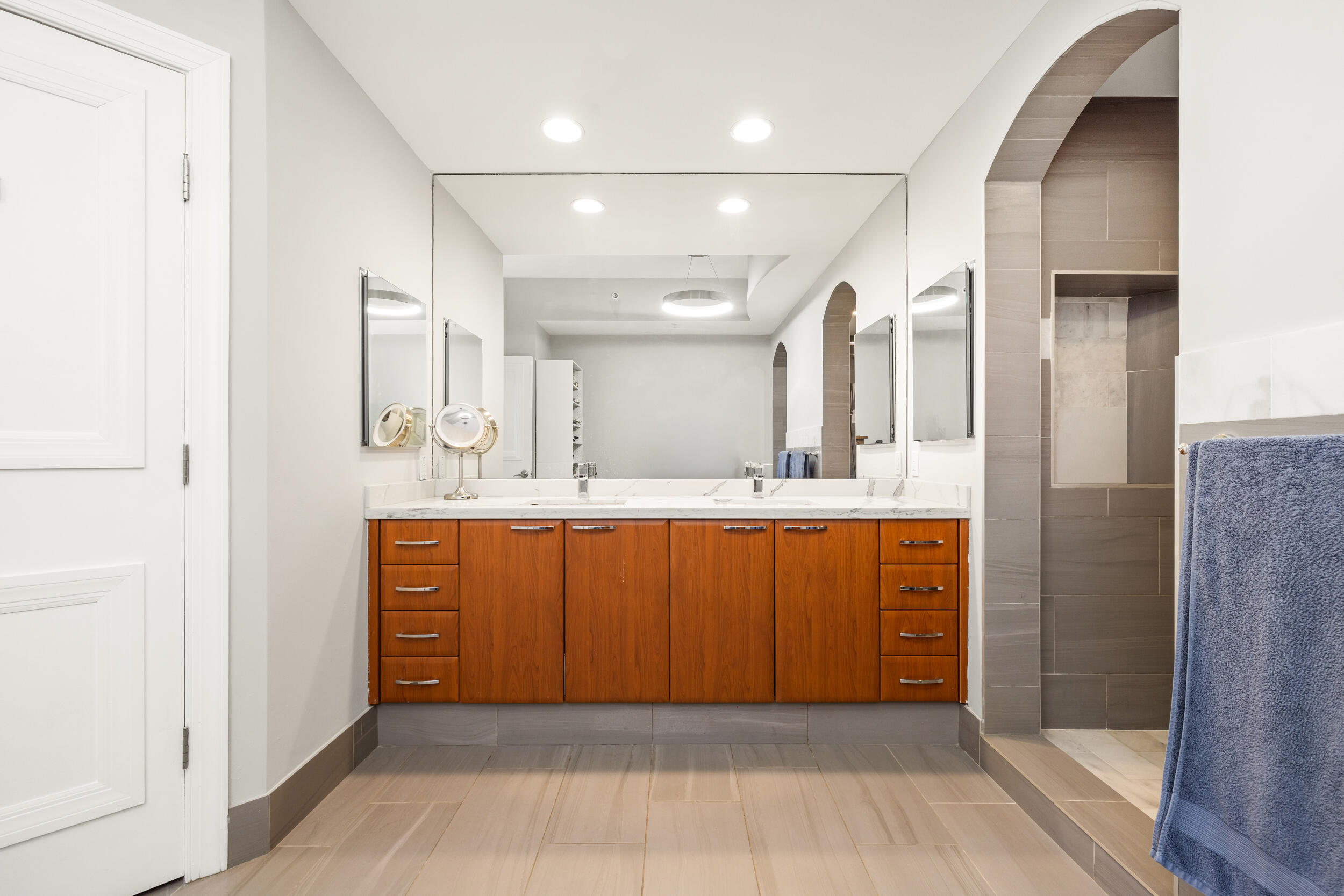 701 SE 21st #201, Deerfield Beach FL 33441