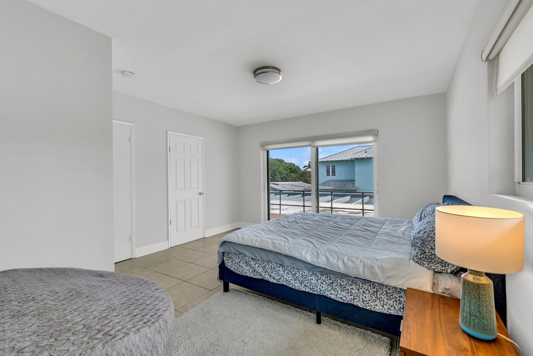 2812 NE 27th, Lighthouse Point FL 33064