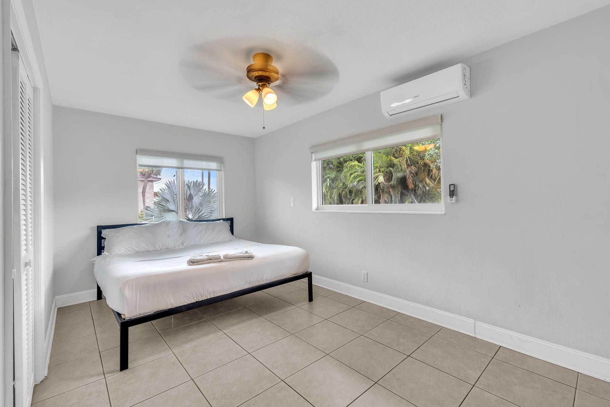 2812 NE 27th, Lighthouse Point FL 33064