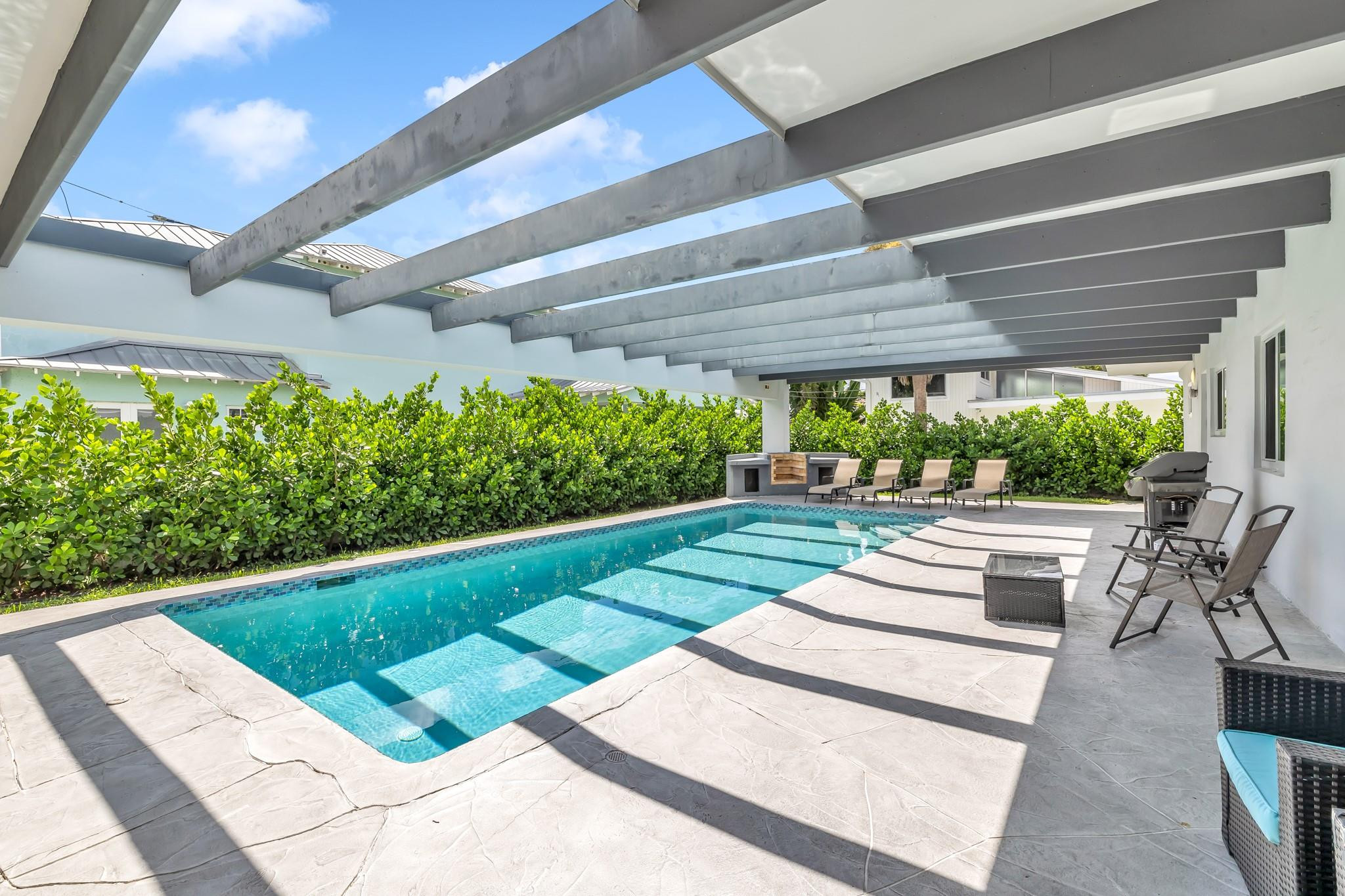 2812 NE 27th, Lighthouse Point FL 33064