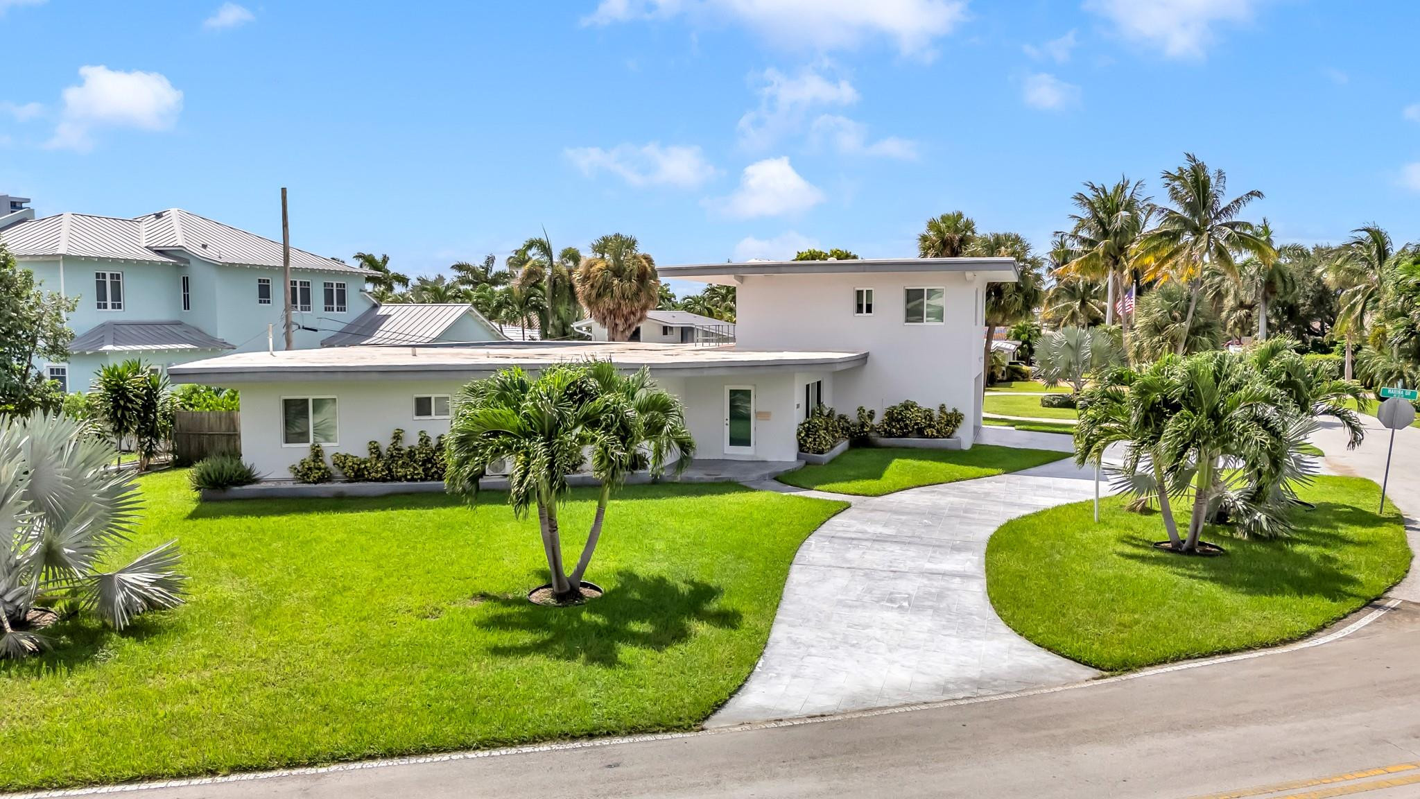 2812 NE 27th, Lighthouse Point FL 33064