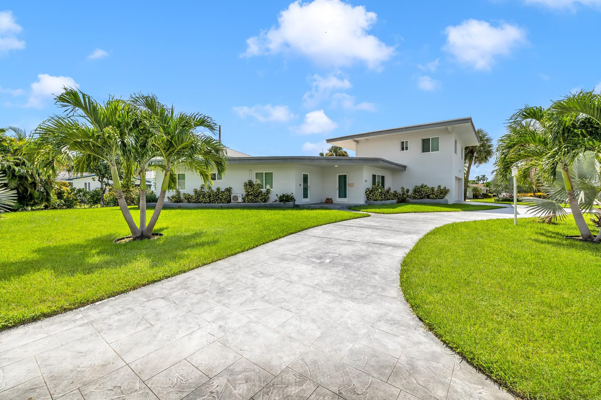 2812 NE 27th, Lighthouse Point FL 33064