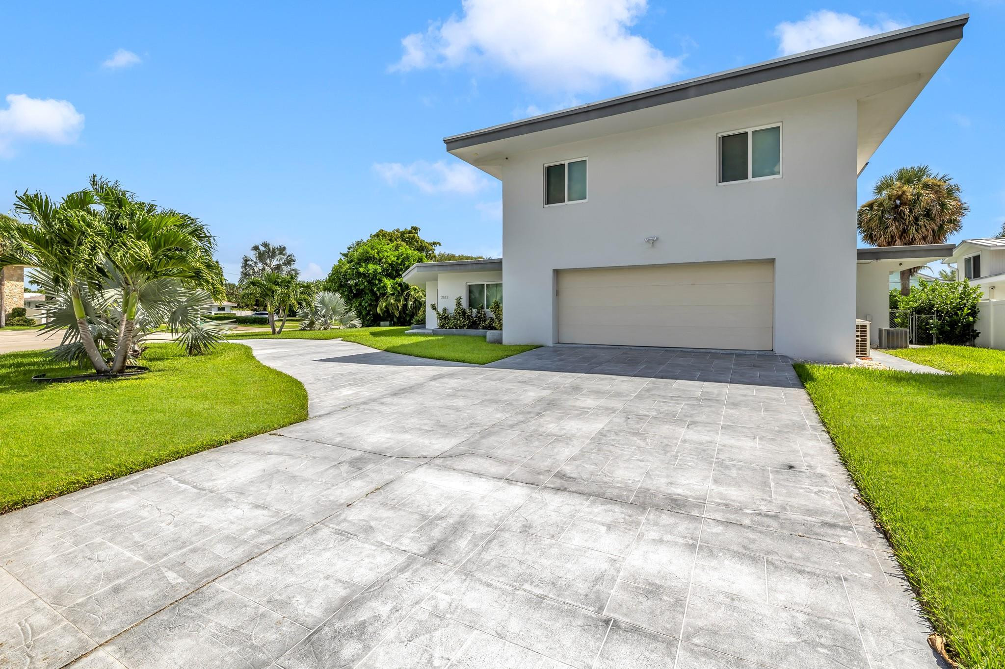 2812 NE 27th, Lighthouse Point FL 33064