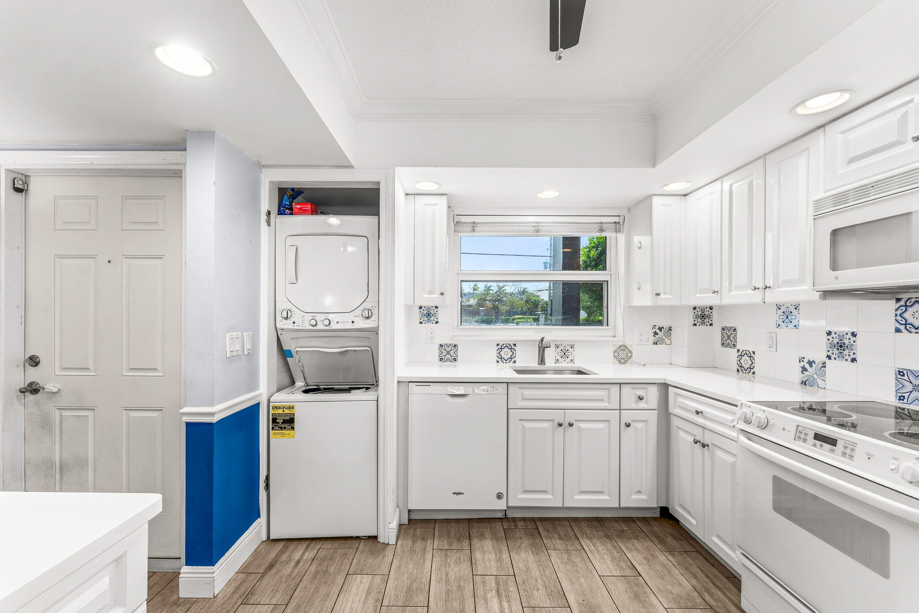 3031 NE 51st #106w, Fort Lauderdale FL 33308