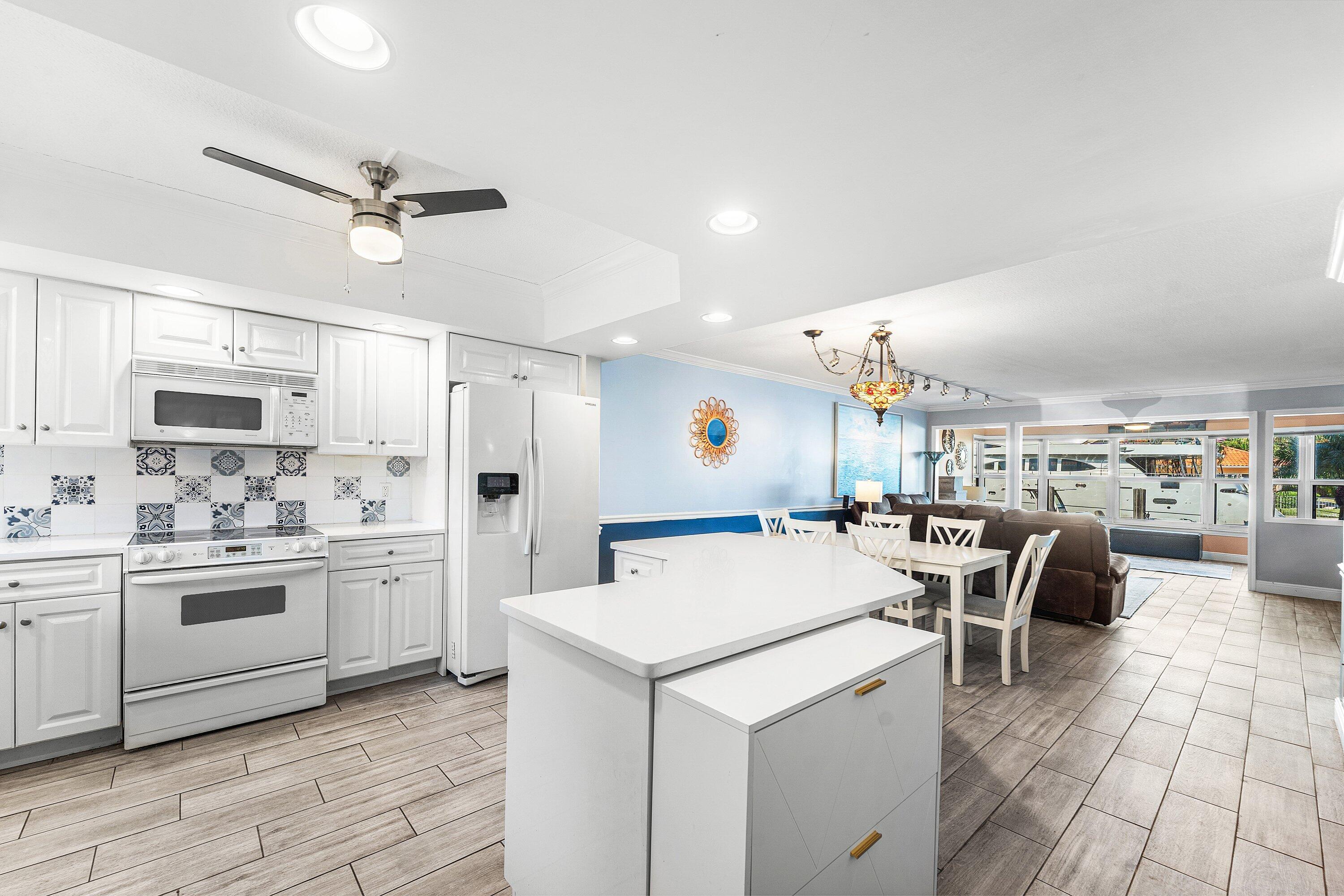3031 NE 51st #106w, Fort Lauderdale FL 33308