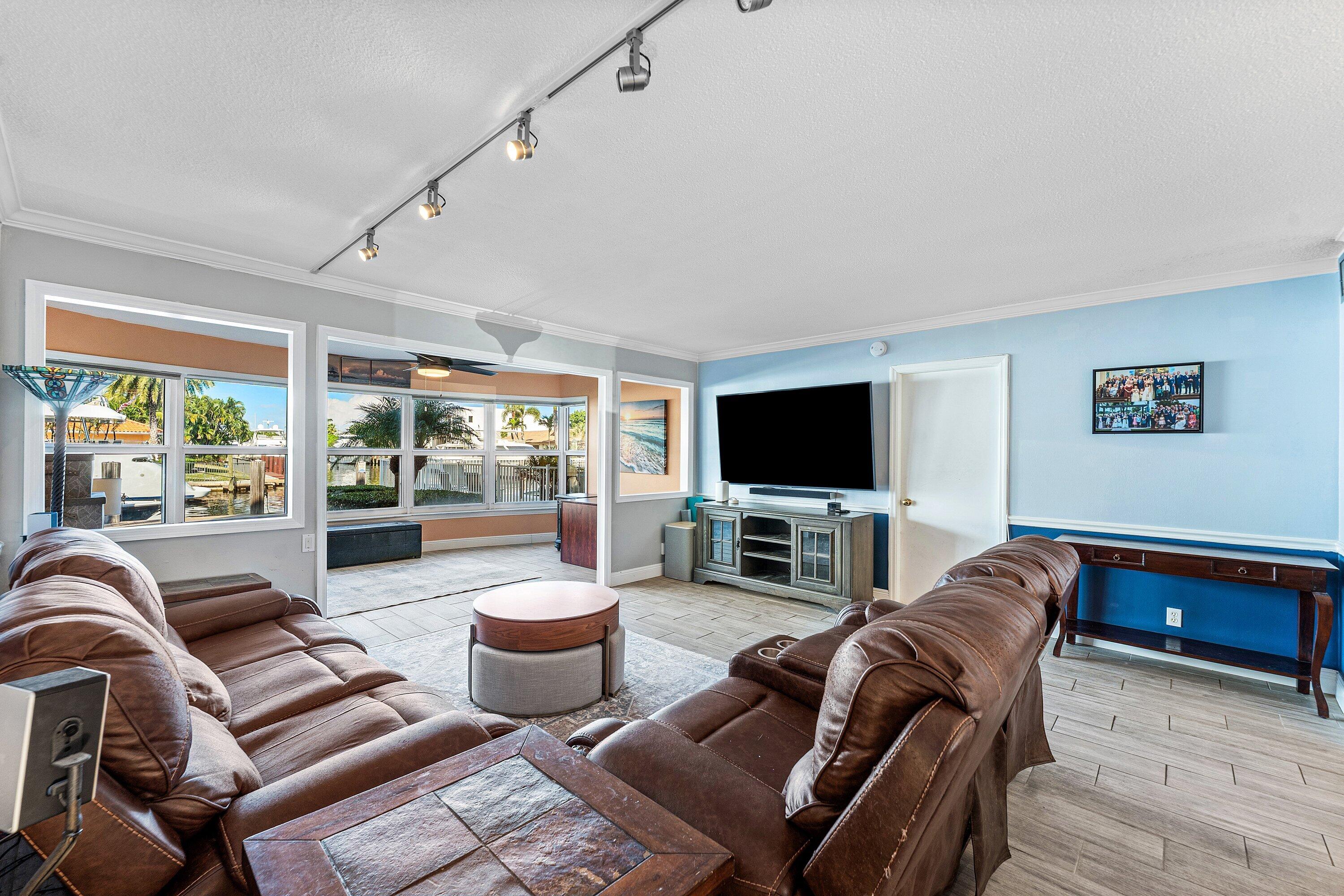 3031 NE 51st #106w, Fort Lauderdale FL 33308