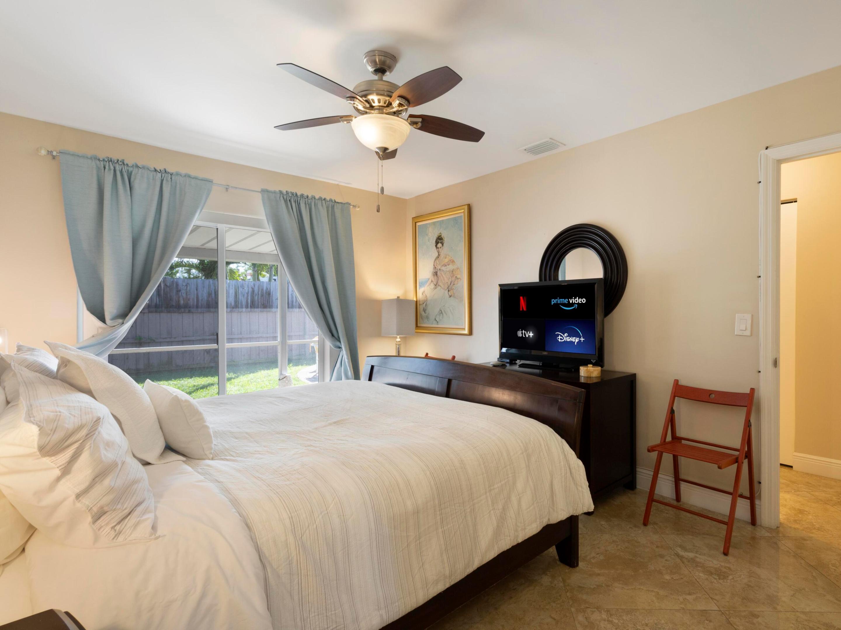 832 Green #1, West Palm Beach FL 33405