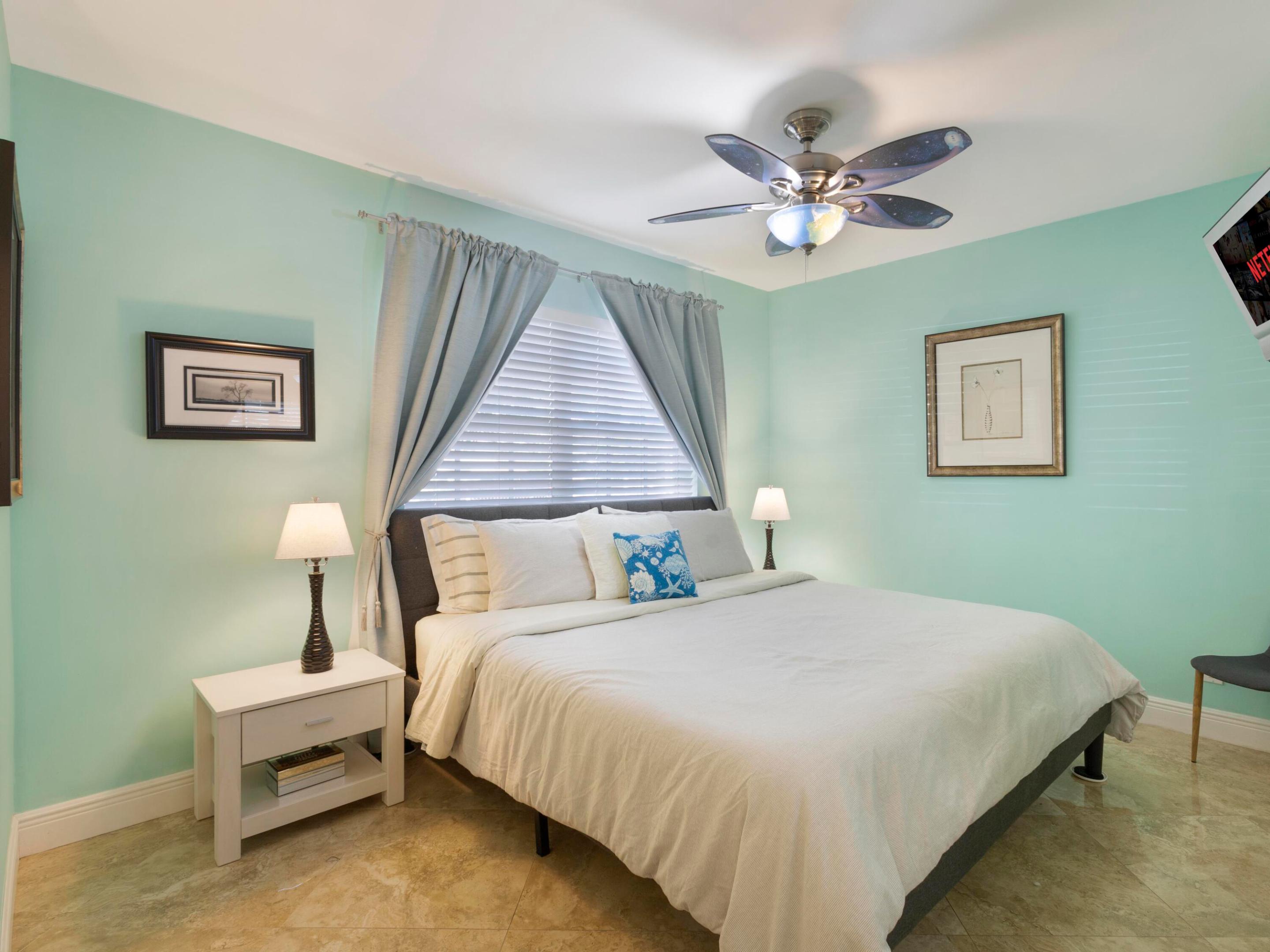 832 Green #1, West Palm Beach FL 33405