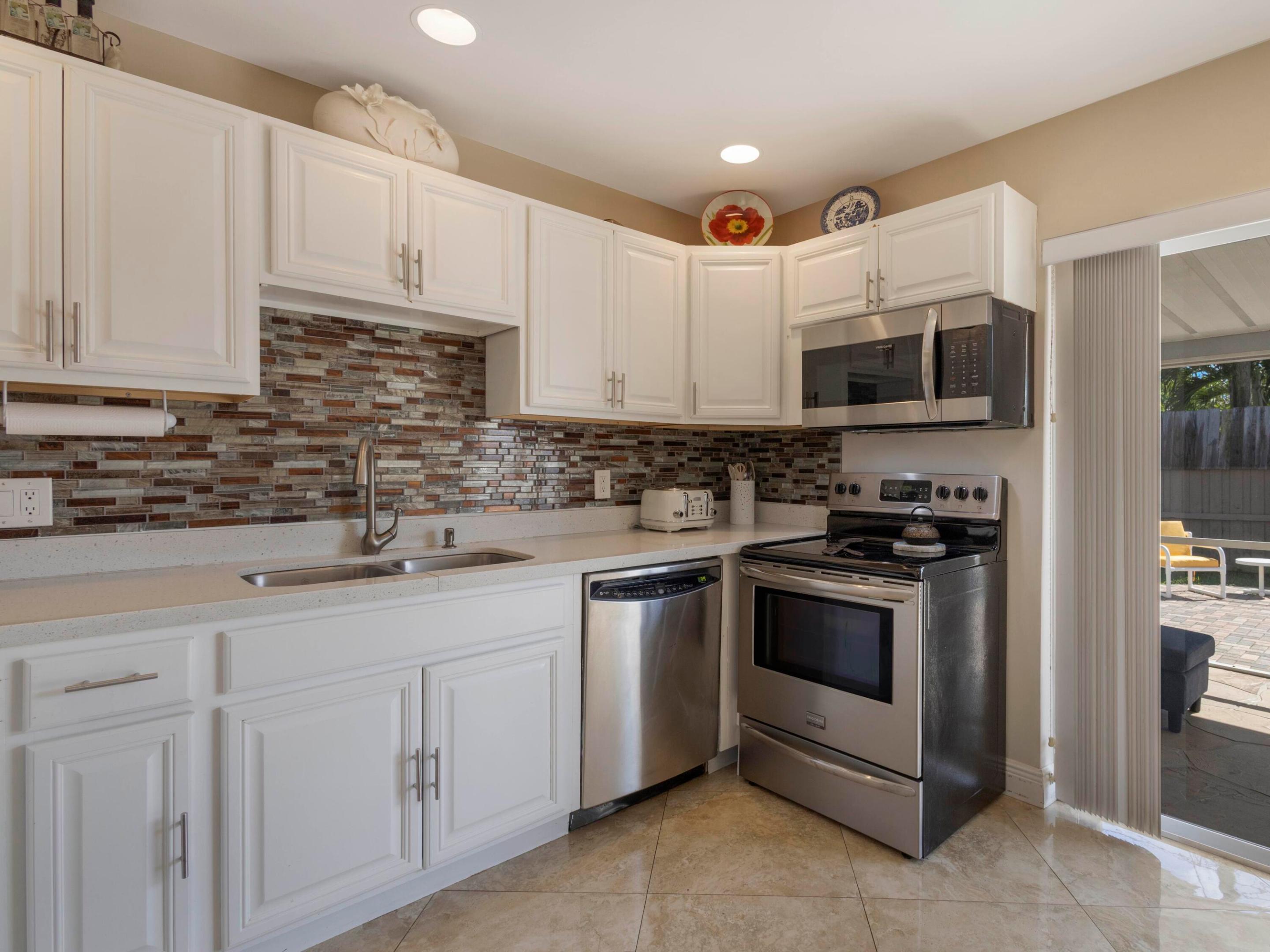 832 Green #1, West Palm Beach FL 33405
