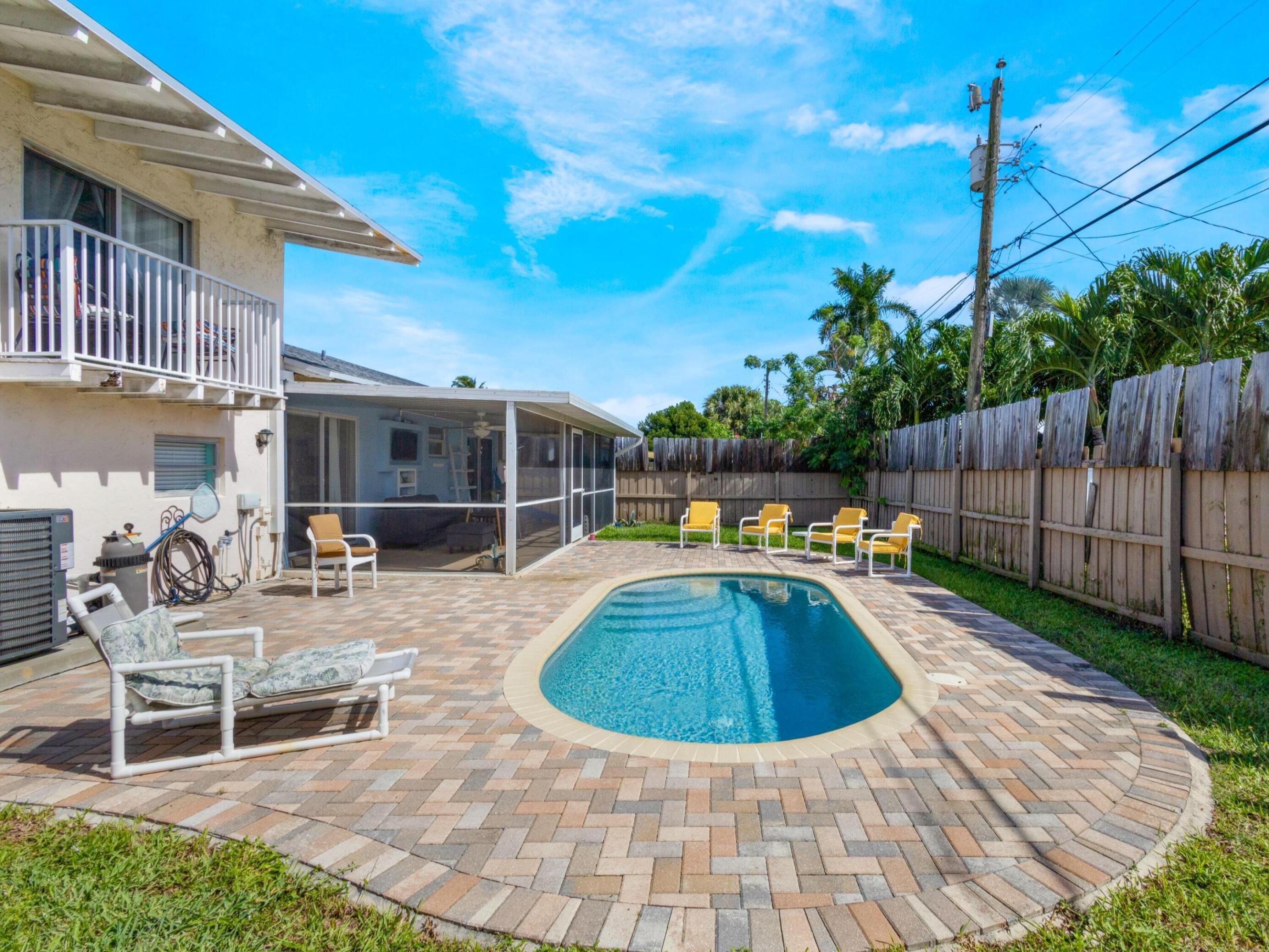 832 Green #1, West Palm Beach FL 33405